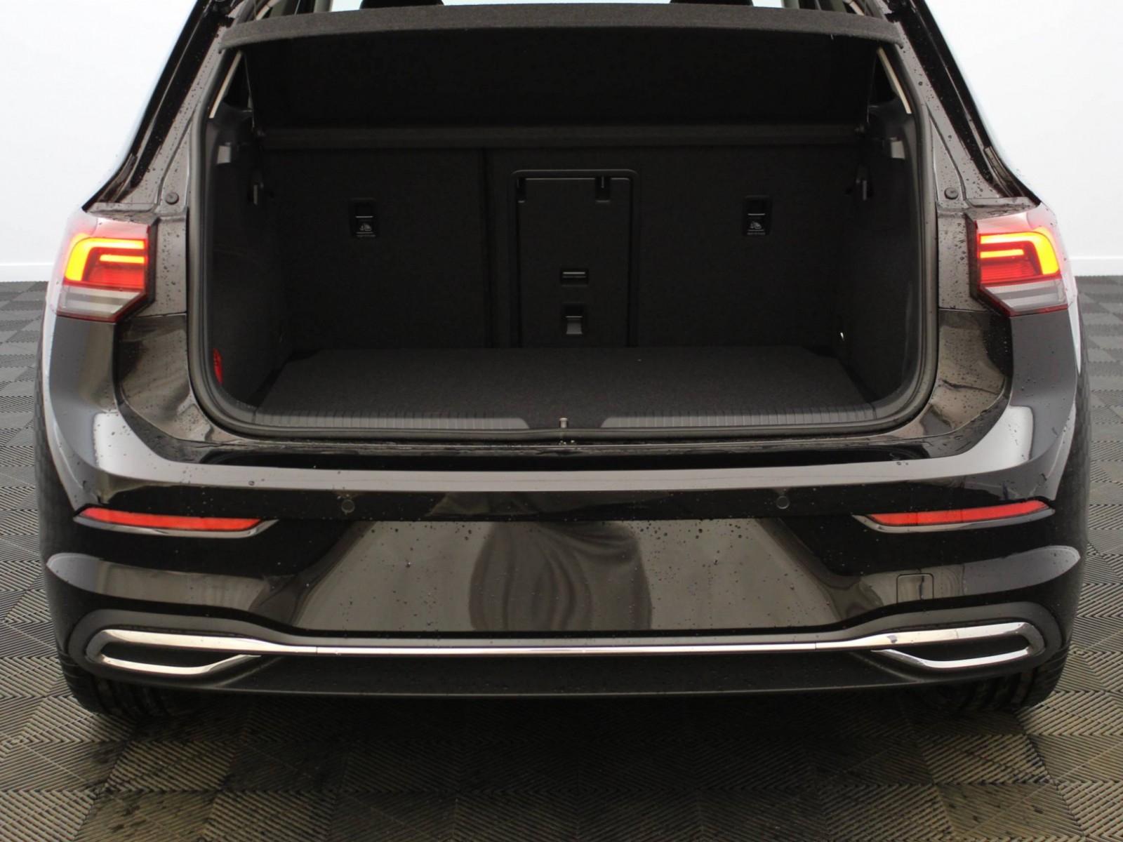 VOLKSWAGEN - GOLF - #174116 - 12