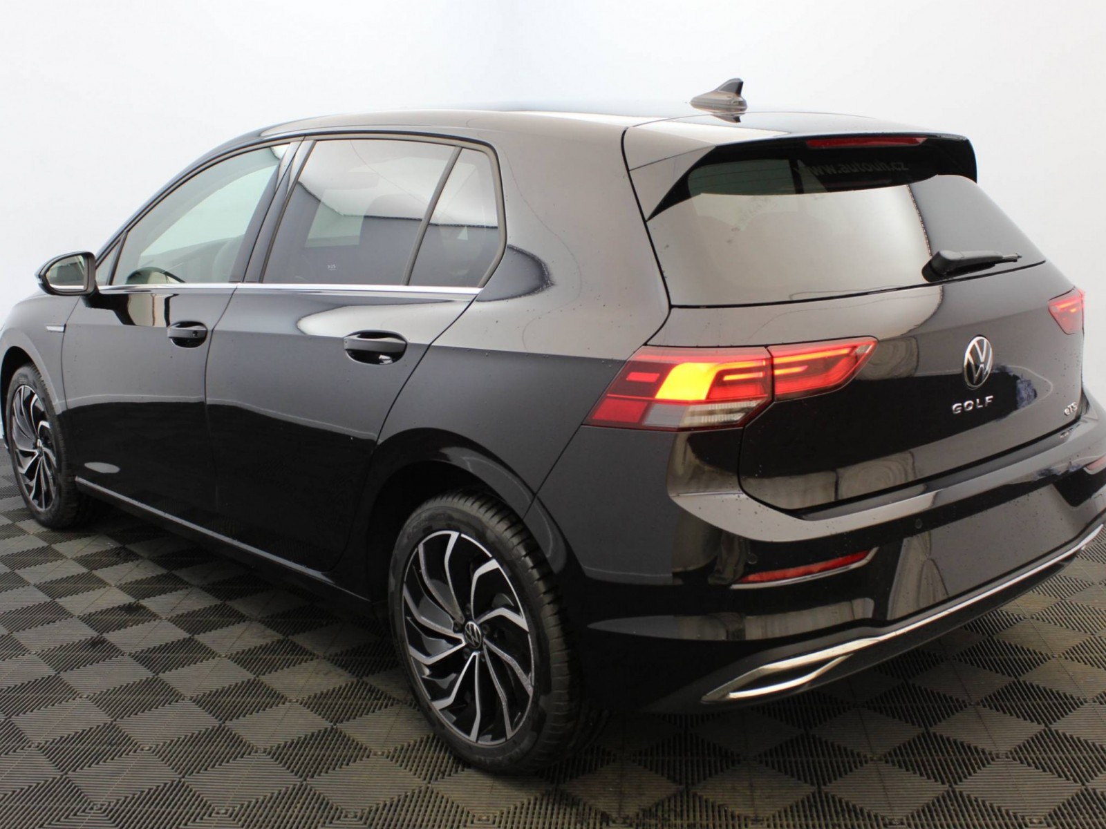 VOLKSWAGEN - GOLF - #174117 - 2