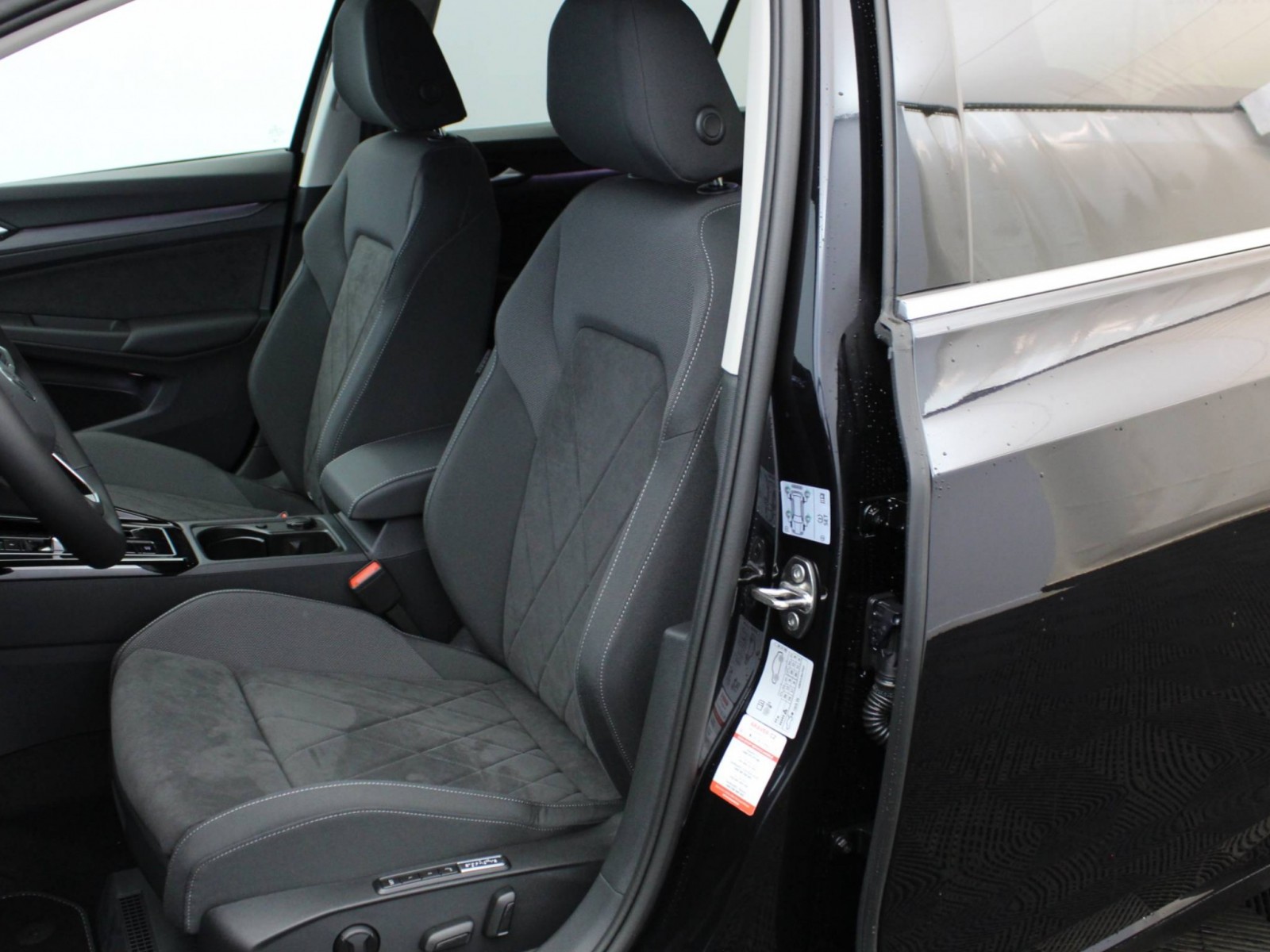 VOLKSWAGEN - GOLF - #174117 - 7