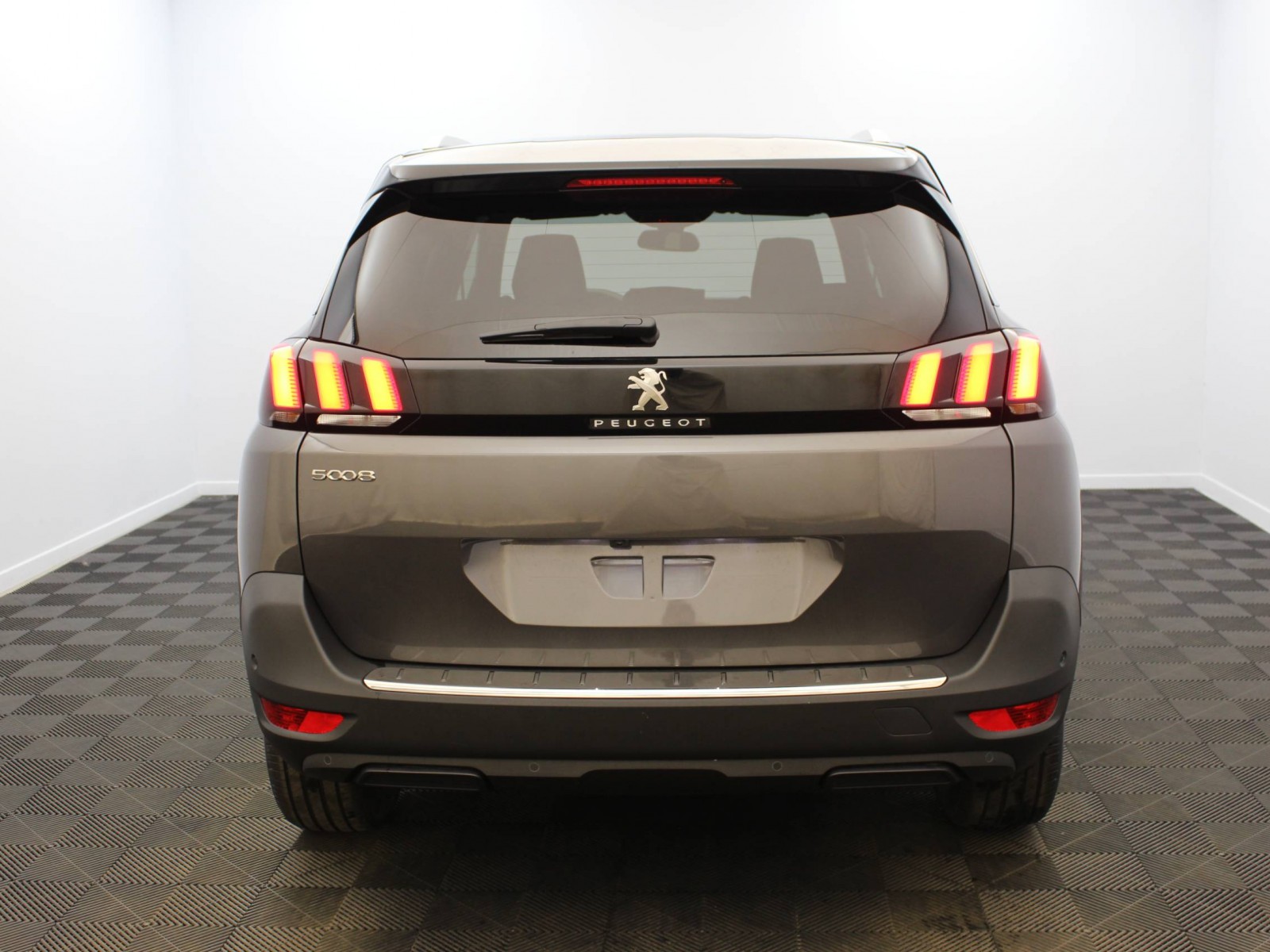 PEUGEOT - 5008 - #186086 - 5