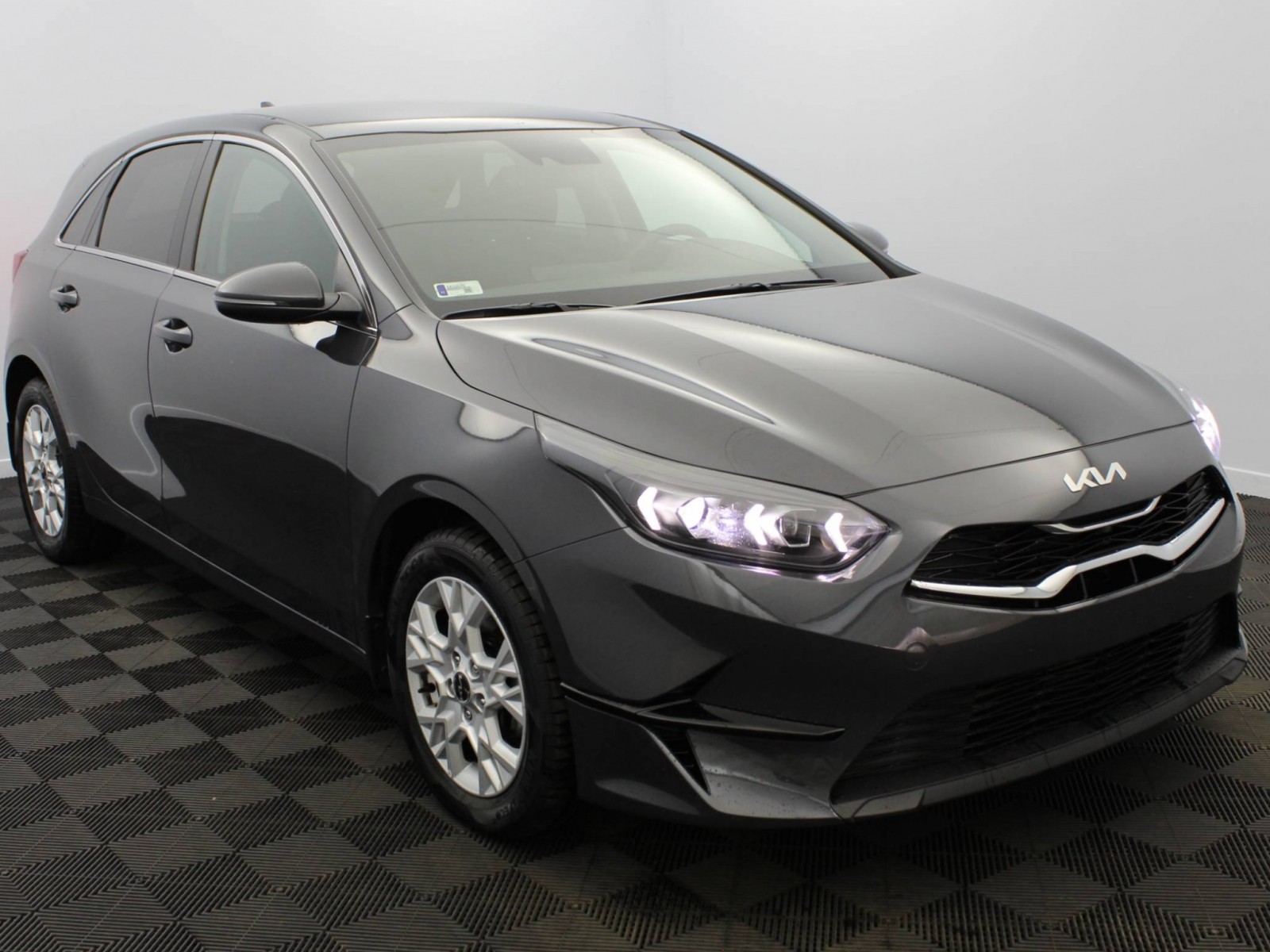 KIA - CEED NOUVELLE - #185975 - 1