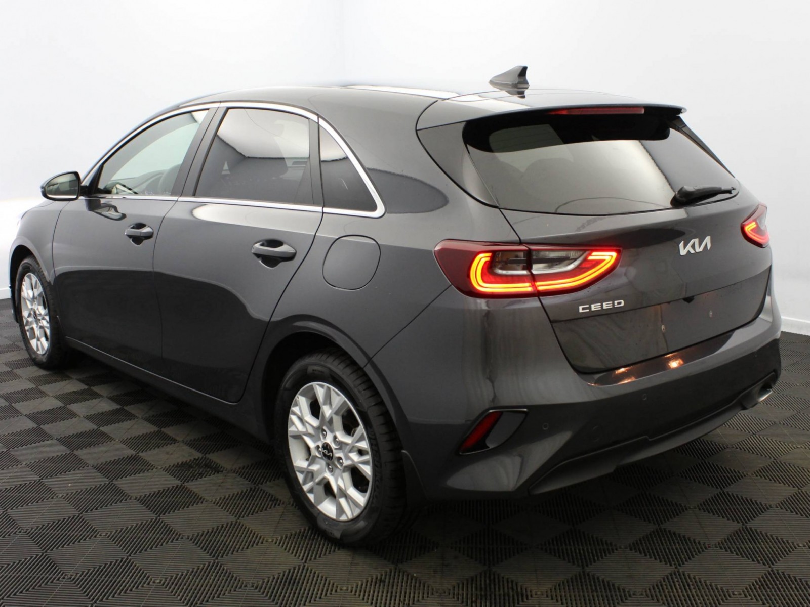 KIA - CEED NOUVELLE - #185975 - 2