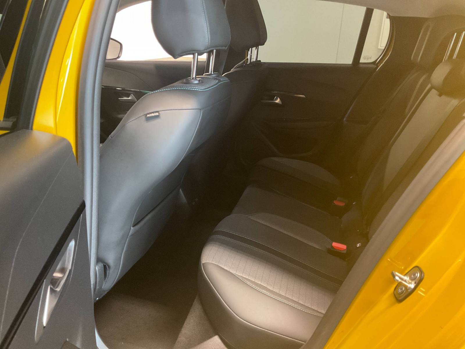 PEUGEOT - 208 - #186189 - 7