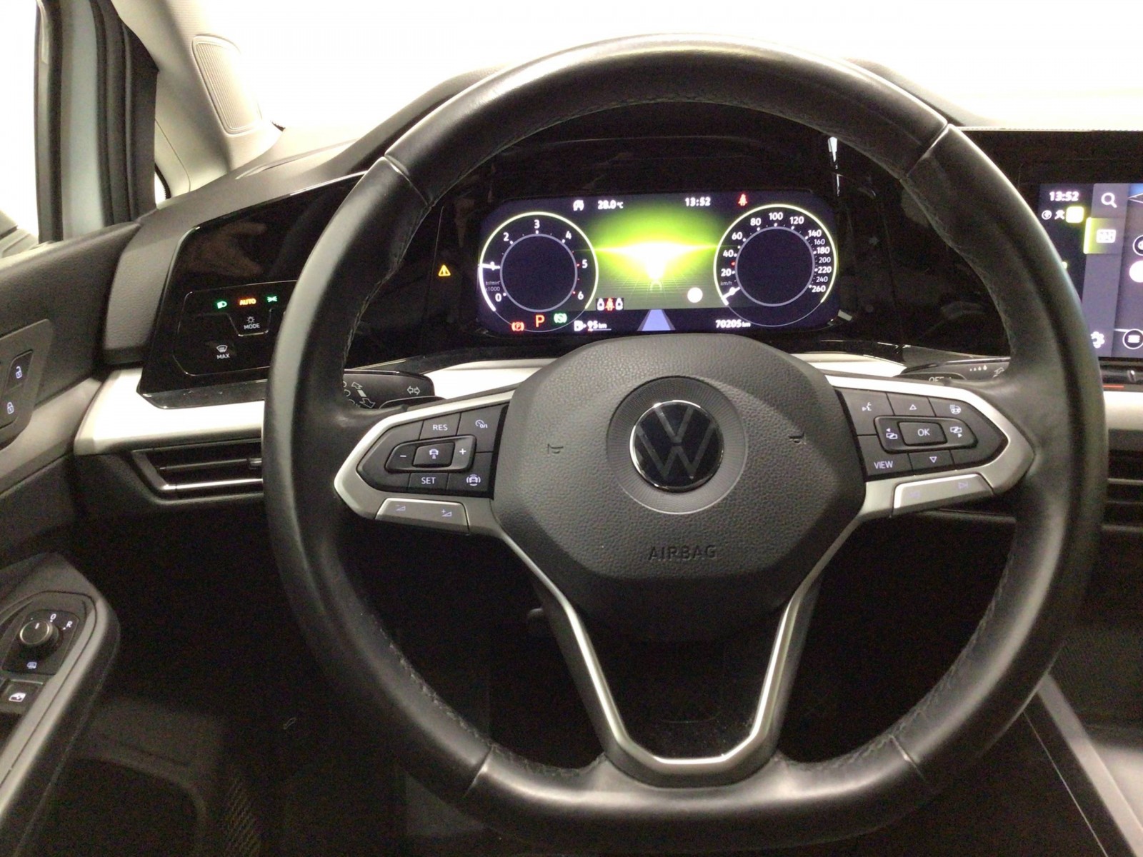 VOLKSWAGEN - GOLF - #186030 - 10