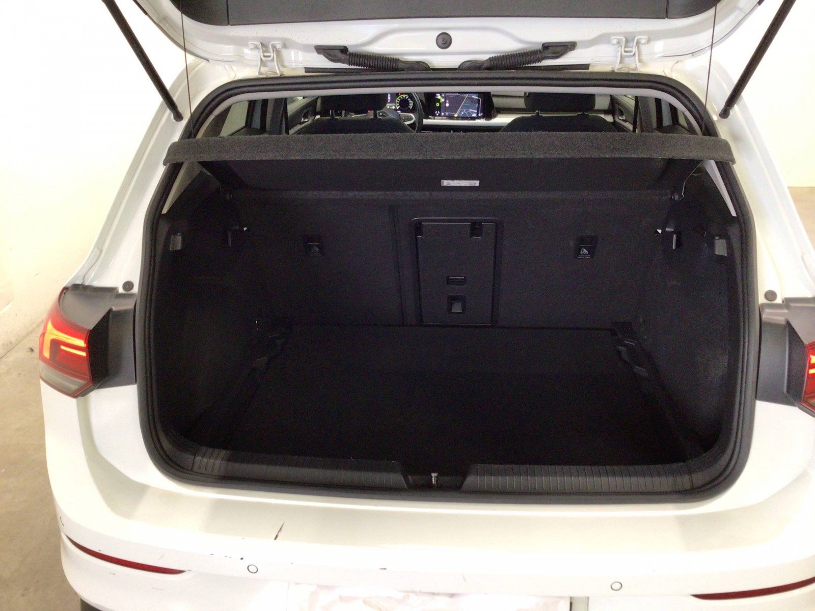 VOLKSWAGEN - GOLF - #186030 - 13