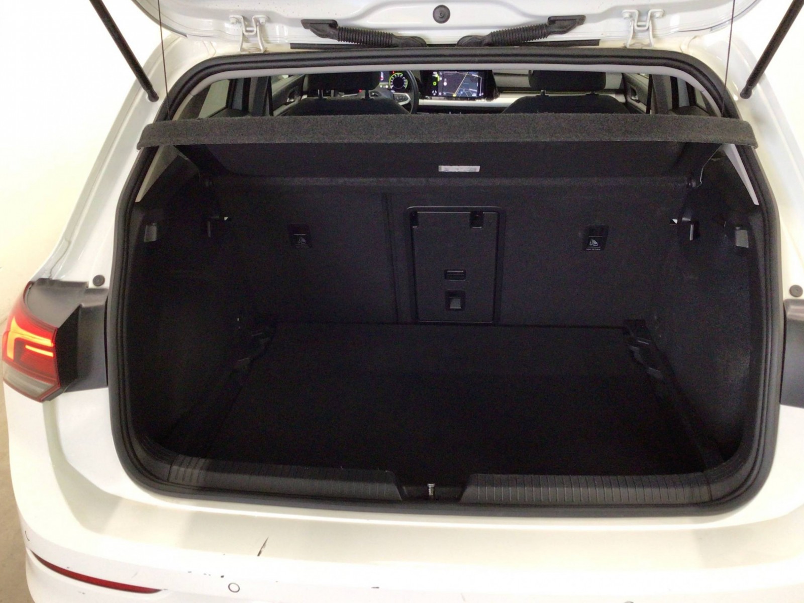 VOLKSWAGEN - GOLF - #186030 - 28