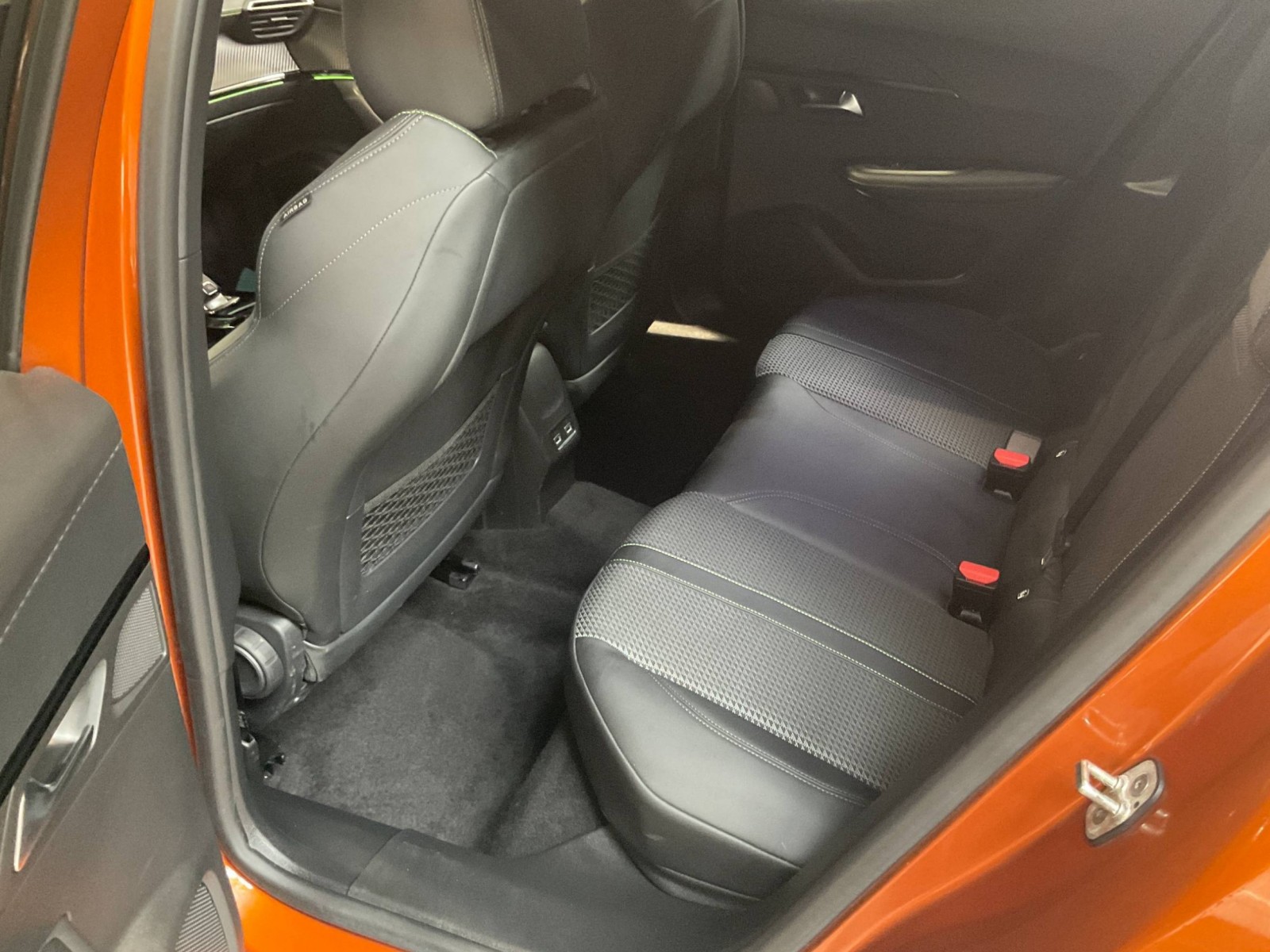 PEUGEOT - 2008 - #186178 - 17