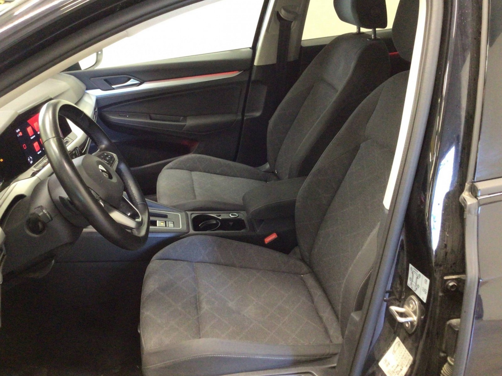 VOLKSWAGEN - GOLF - #186027 - 22