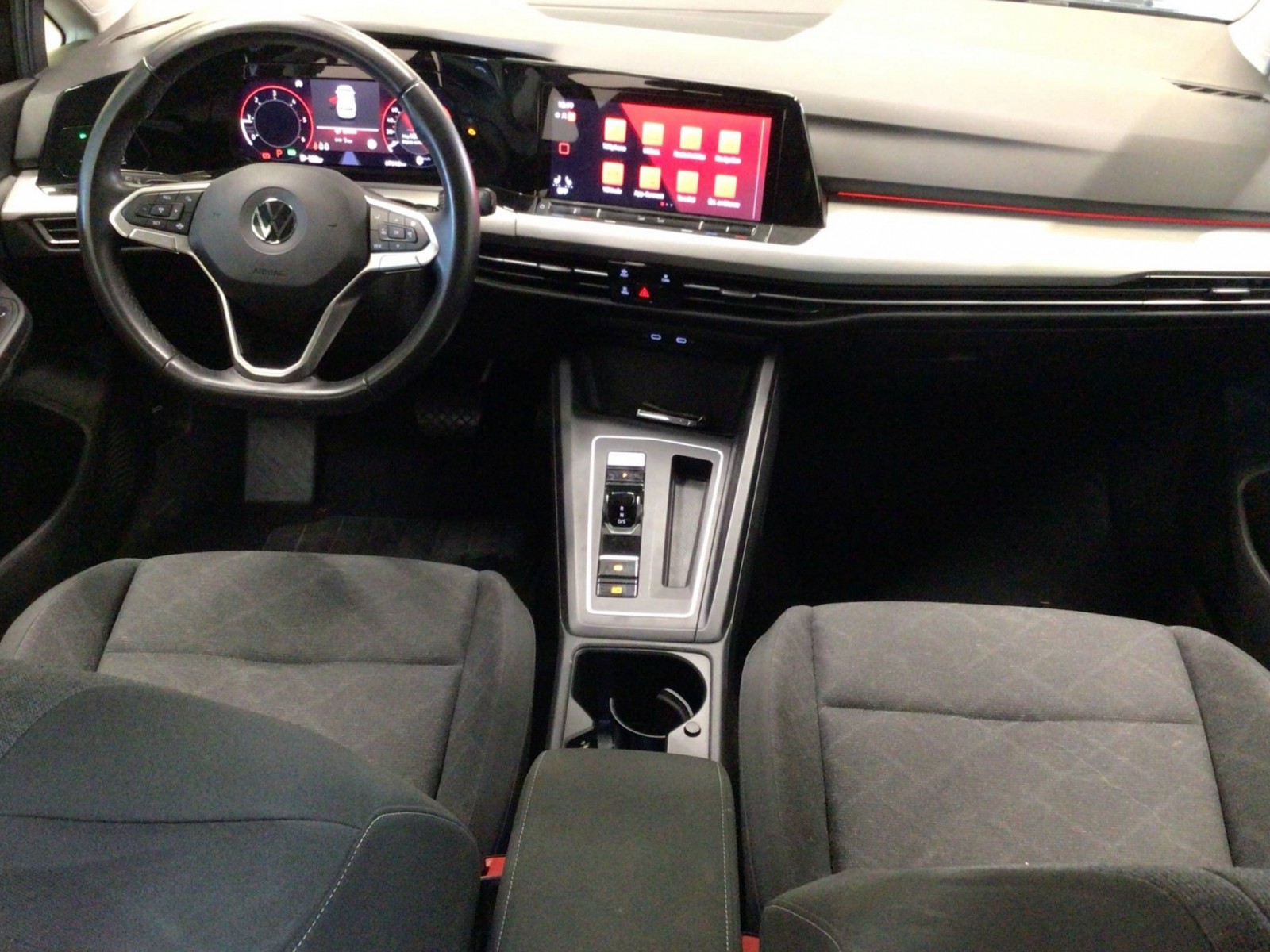 VOLKSWAGEN - GOLF - #186027 - 29