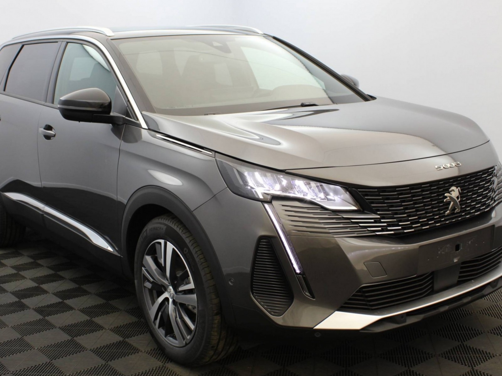 PEUGEOT - 5008 - #185979 - 18