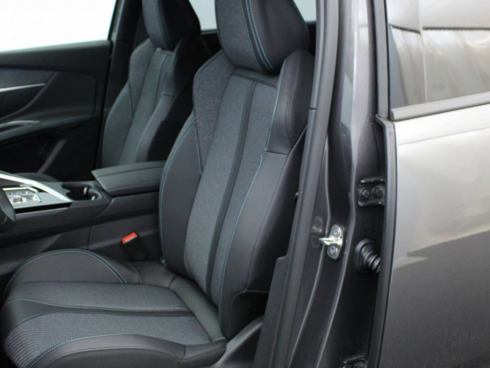 PEUGEOT - 5008 - #185979 - 29