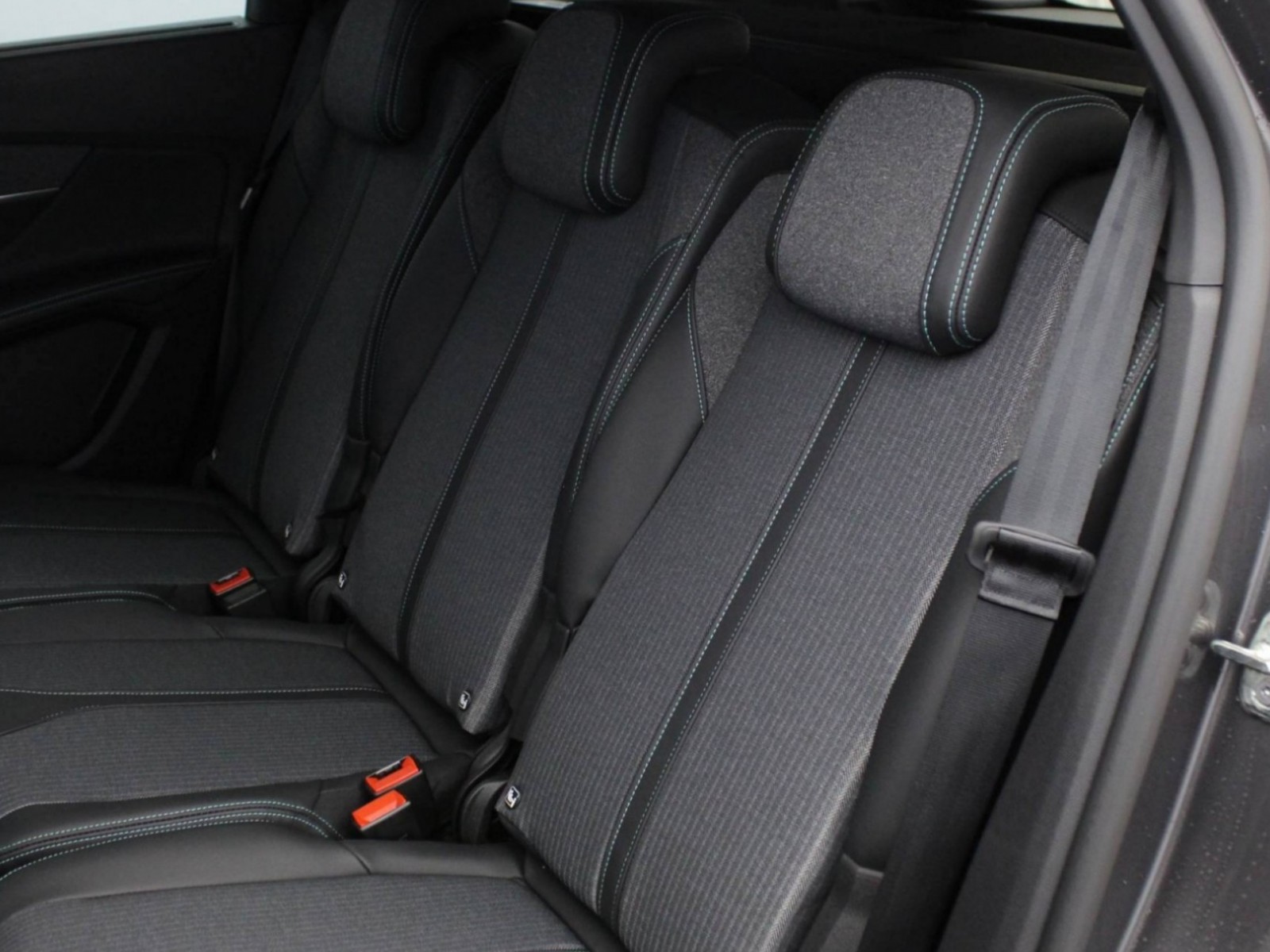 PEUGEOT - 5008 - #185979 - 31