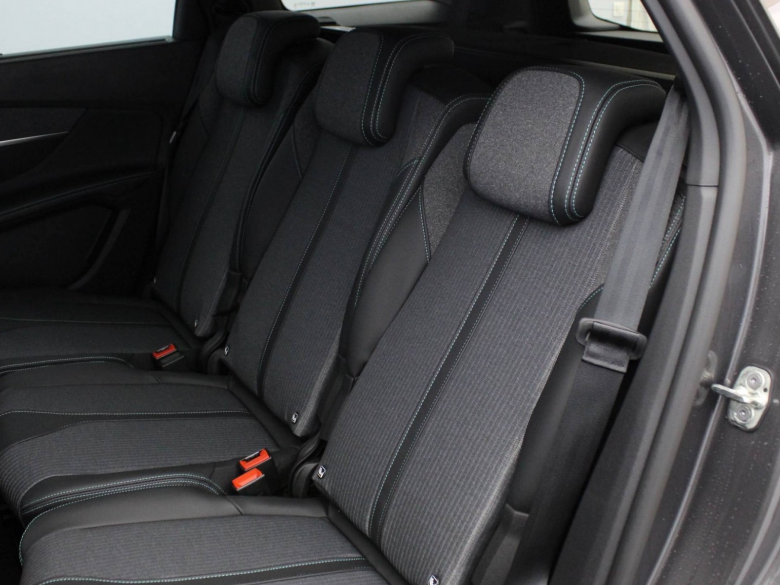 PEUGEOT - 5008 - #185979 - 32