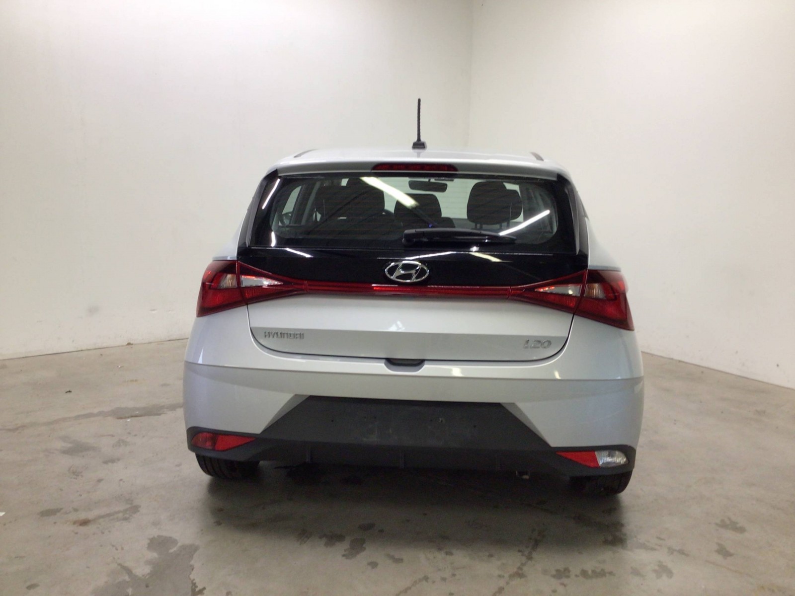 HYUNDAI - i20 - #185614 - 5