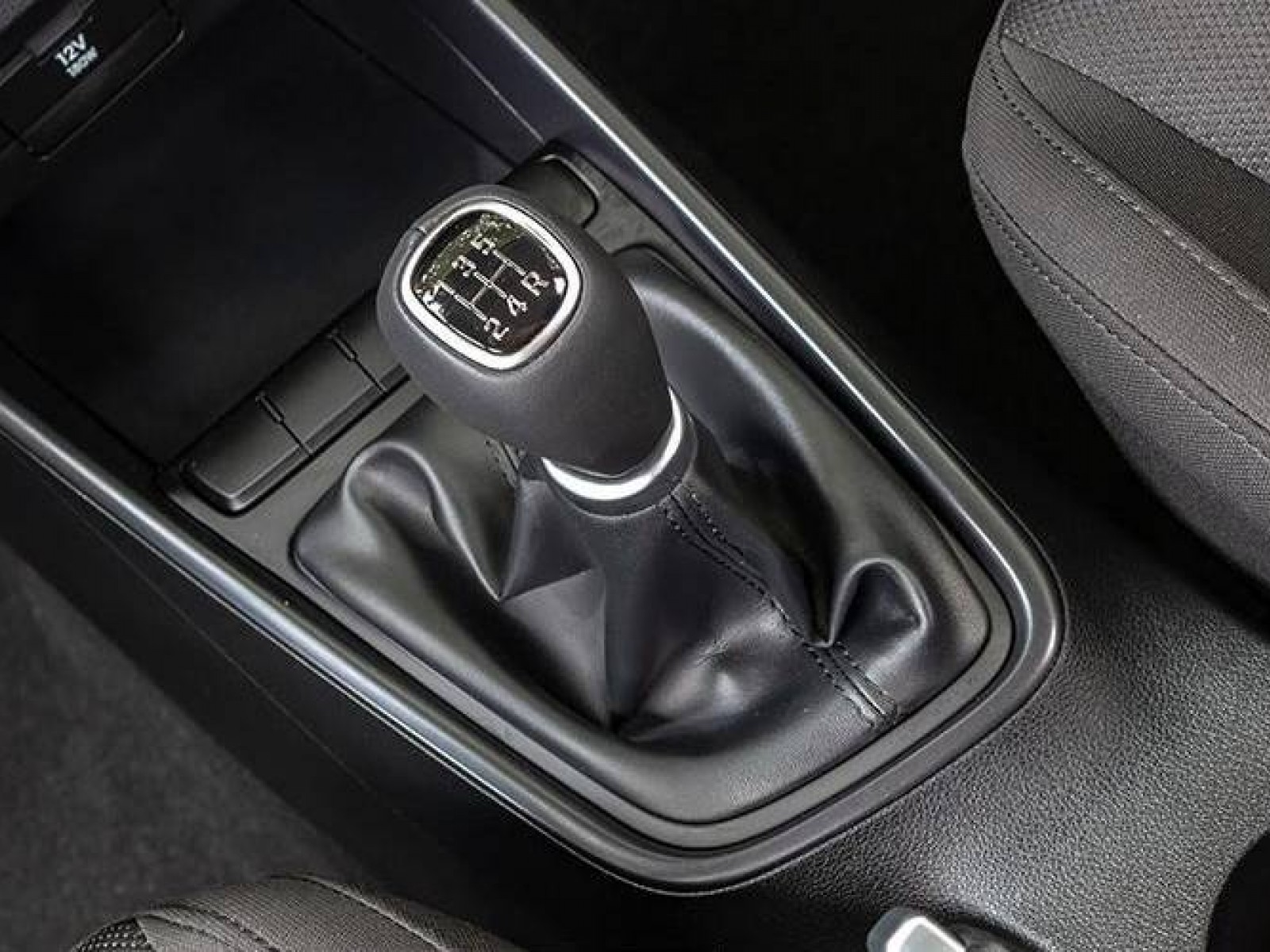 HYUNDAI - i20 - #185614 - 14