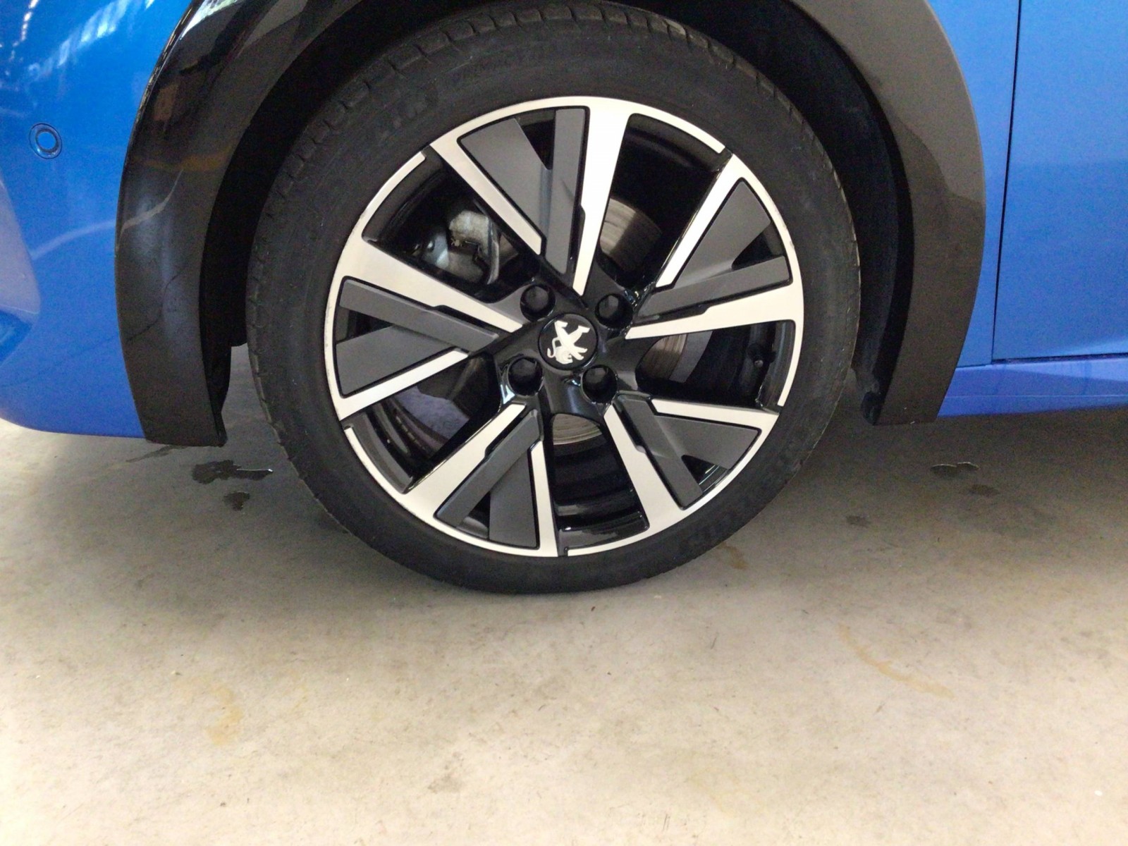 PEUGEOT - 208 - #185387 - 6