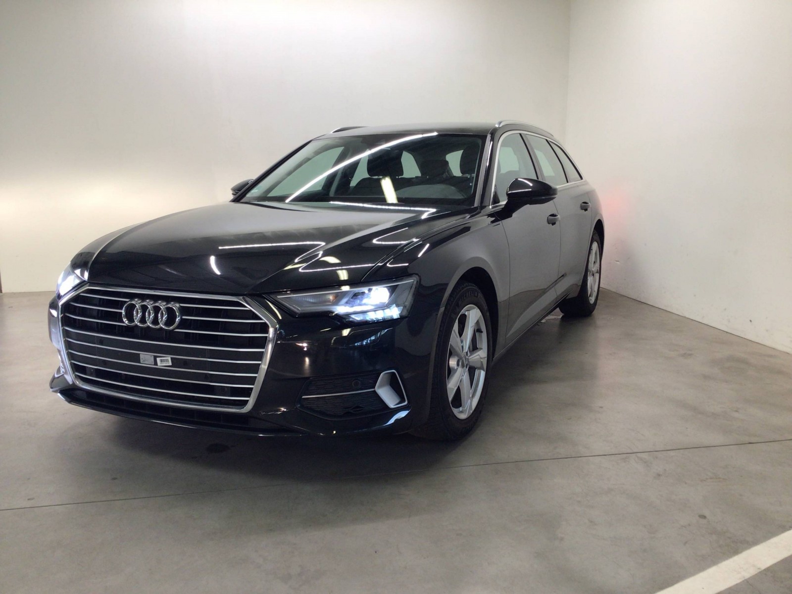 AUDI - A6 AVANT - #184969 - 0