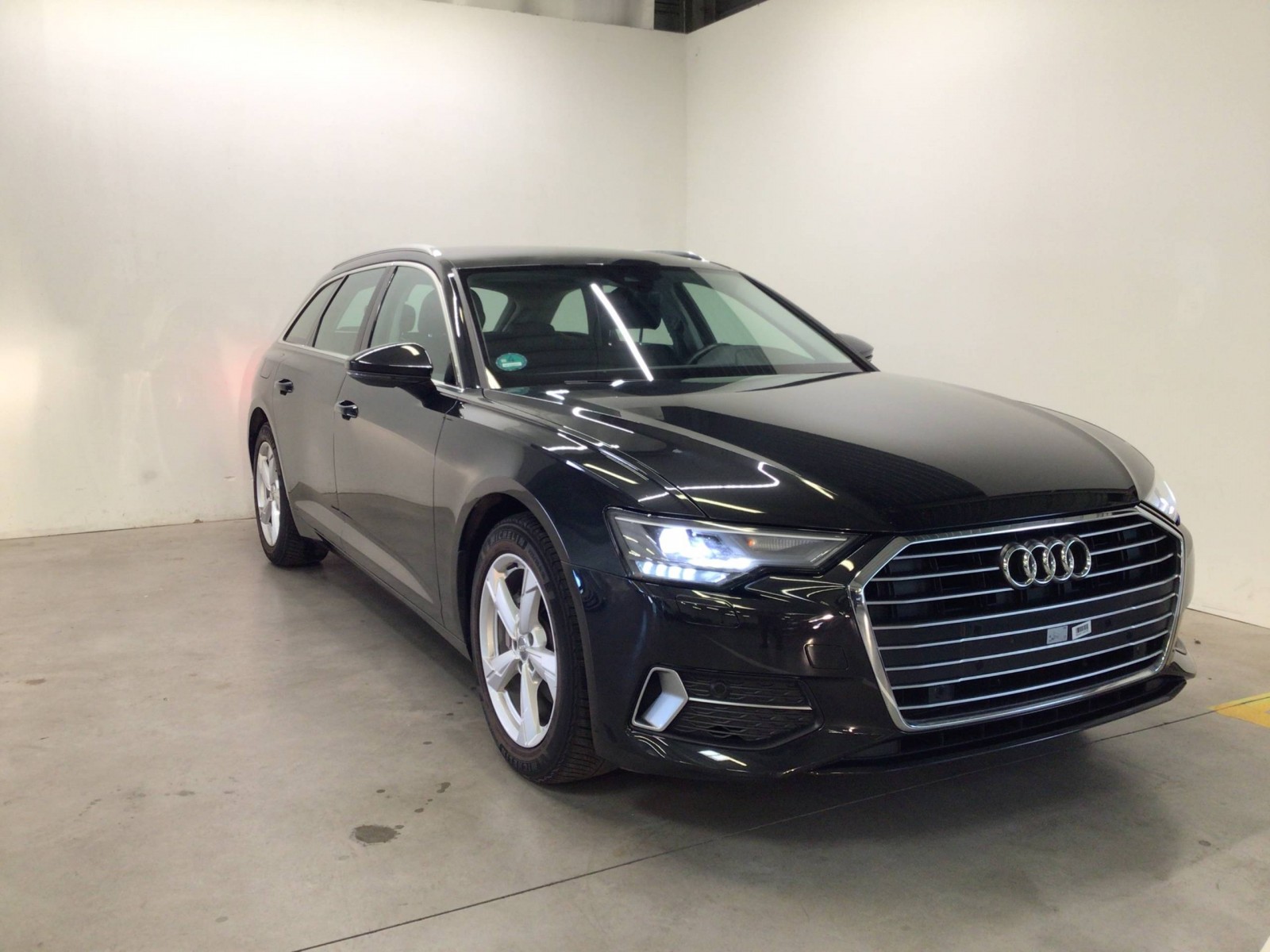 AUDI - A6 AVANT - #184969 - 1
