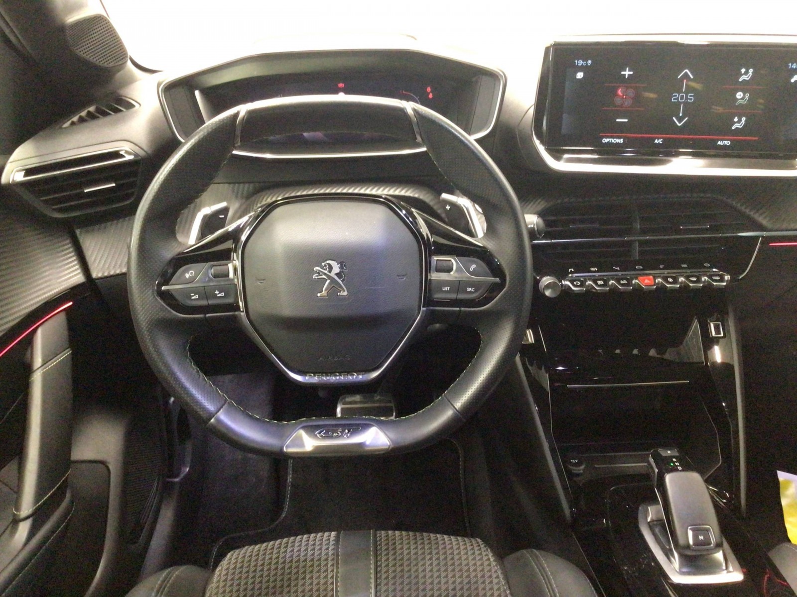 PEUGEOT - 208 - #185672 - 9