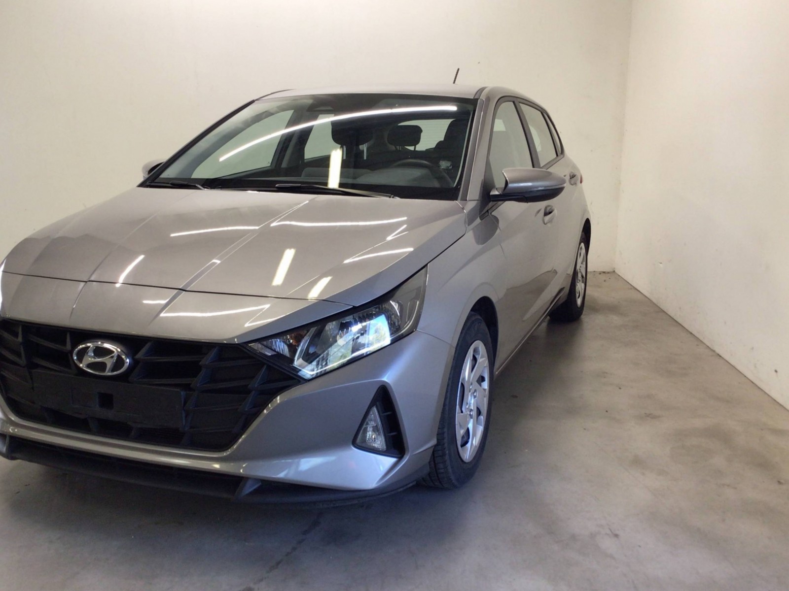 HYUNDAI - i20 - #185623 - 0