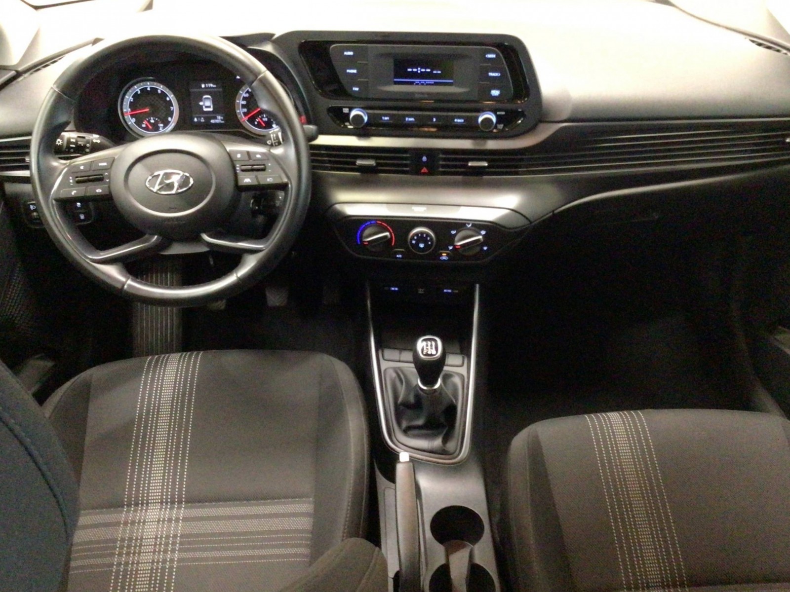 HYUNDAI - i20 - #185622 - 20