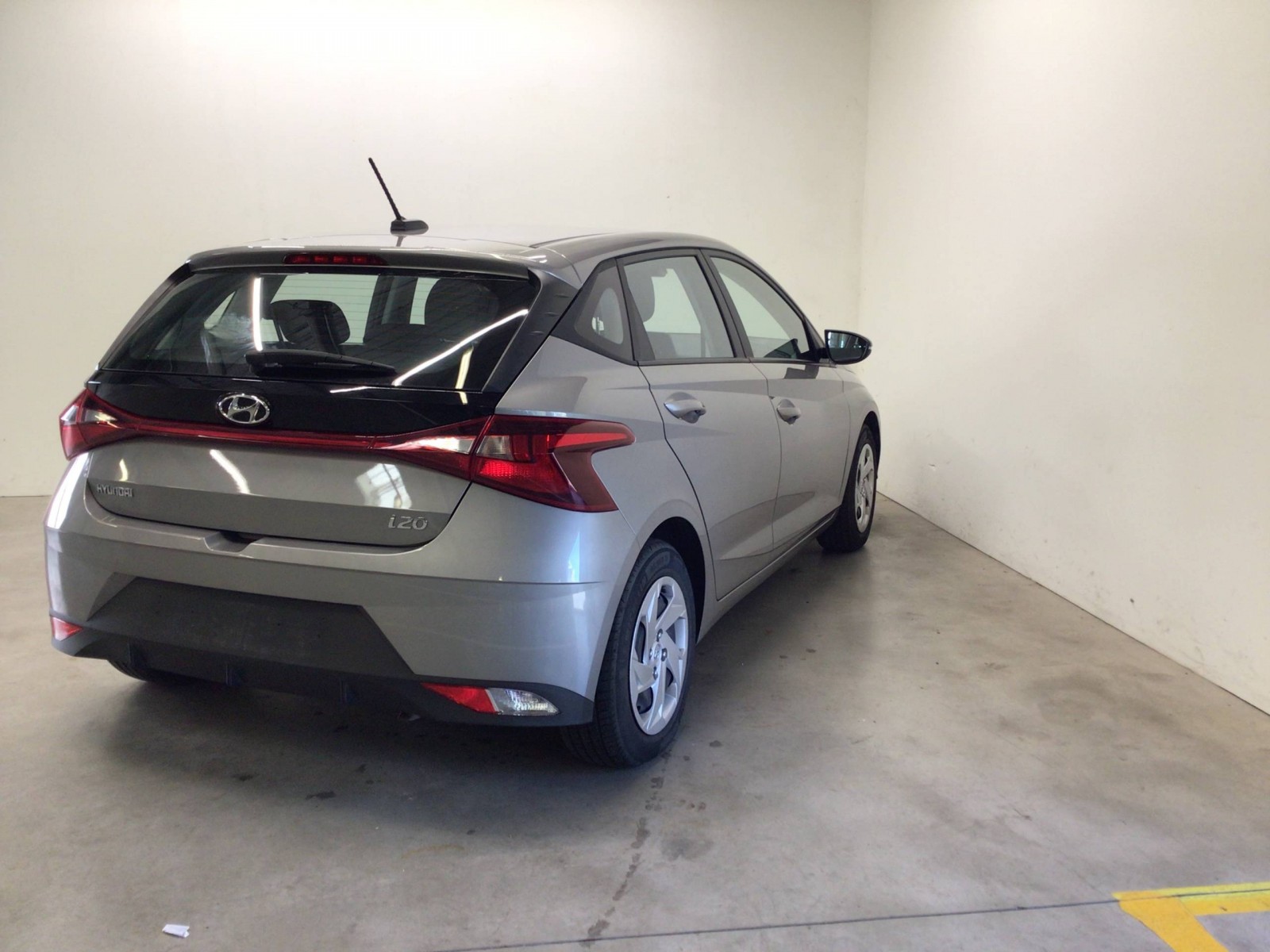 HYUNDAI - i20 - #185626 - 3