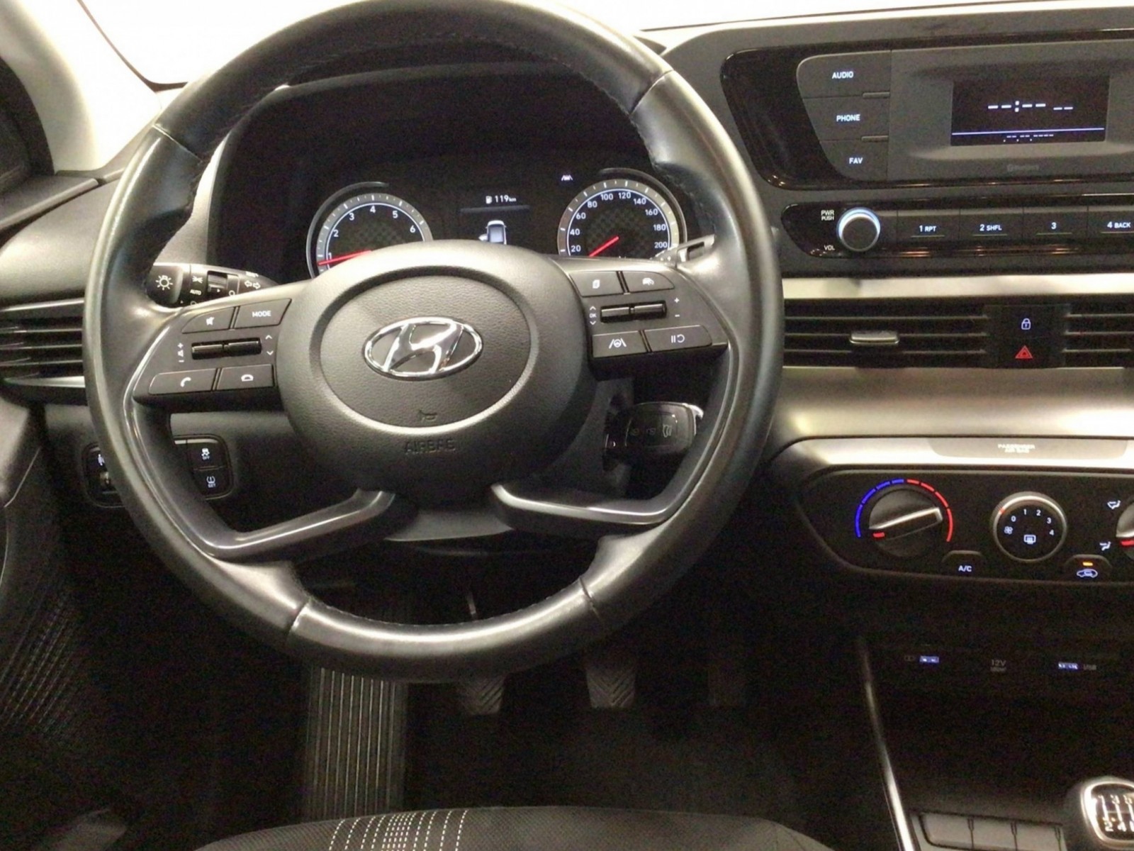 HYUNDAI - i20 - #185626 - 14