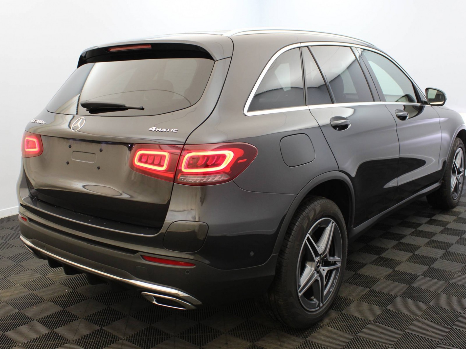 MERCEDES - GLC - #184884 - 18