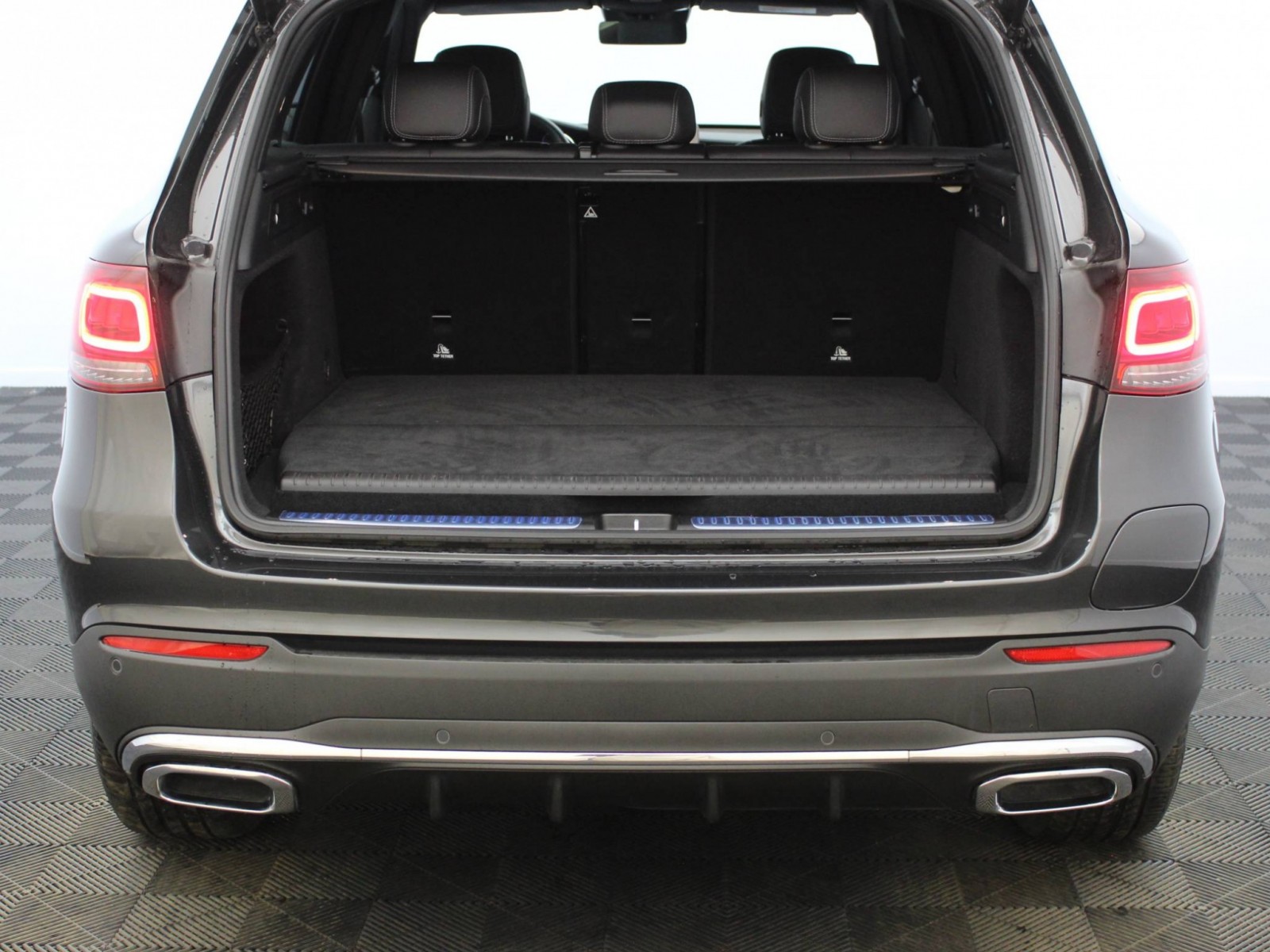MERCEDES - GLC - #184884 - 28