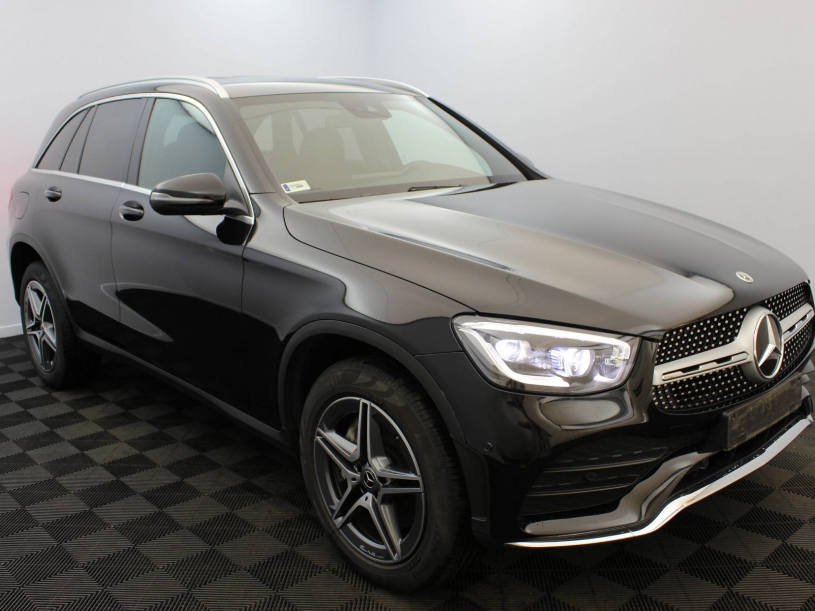 MERCEDES - GLC - #185537 - 16