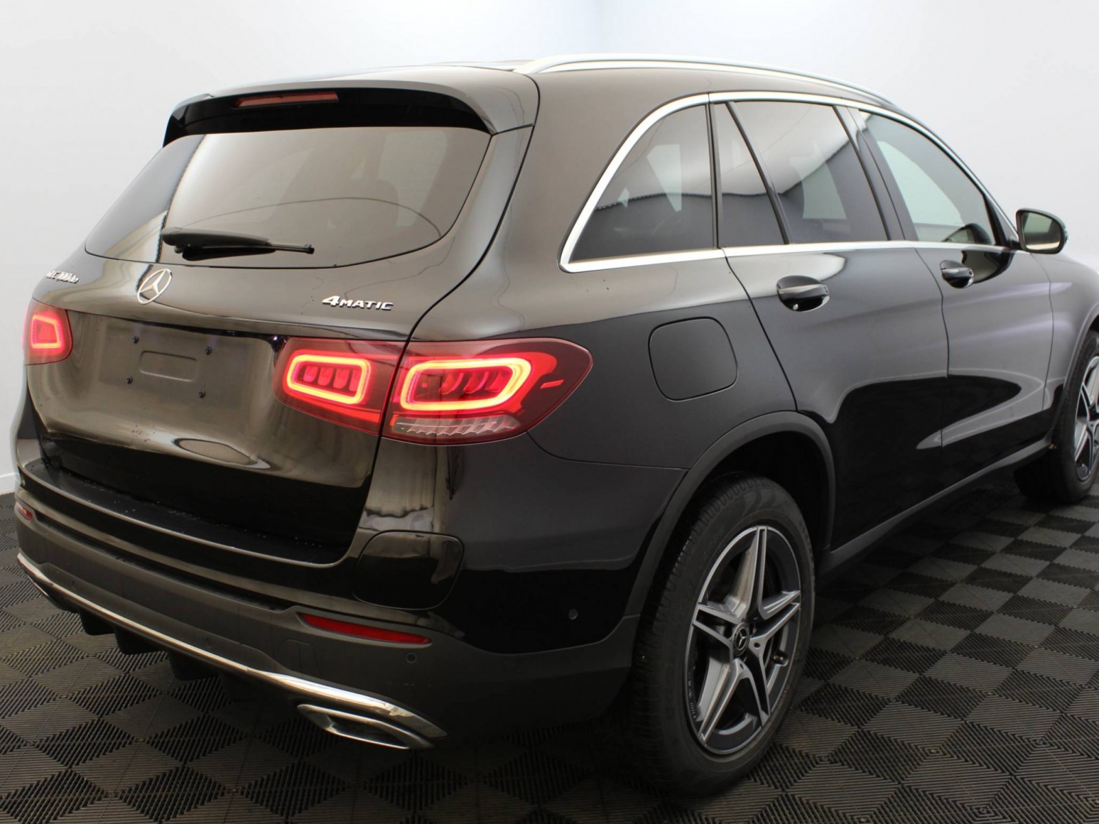 MERCEDES - GLC - #185537 - 18