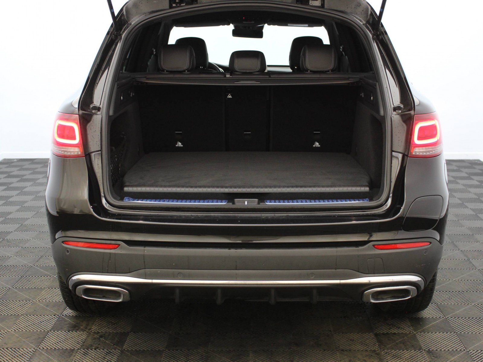 MERCEDES - GLC - #185537 - 13