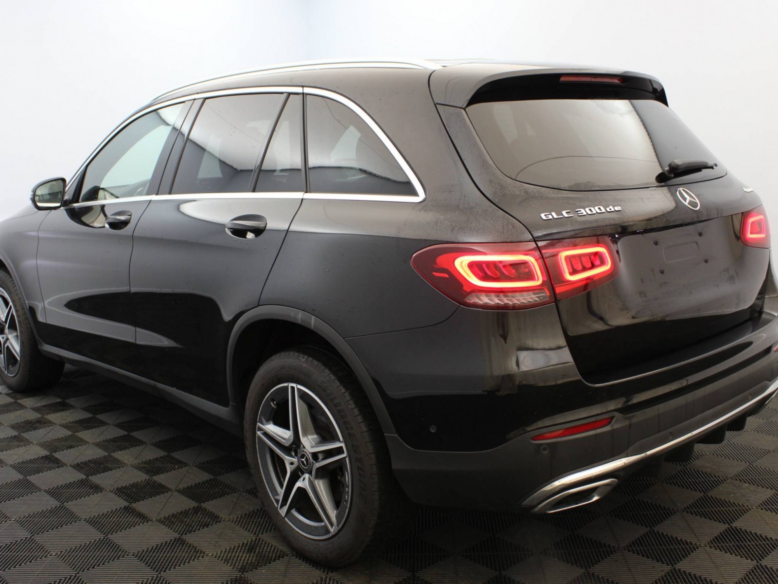 MERCEDES - GLC - #185535 - 17