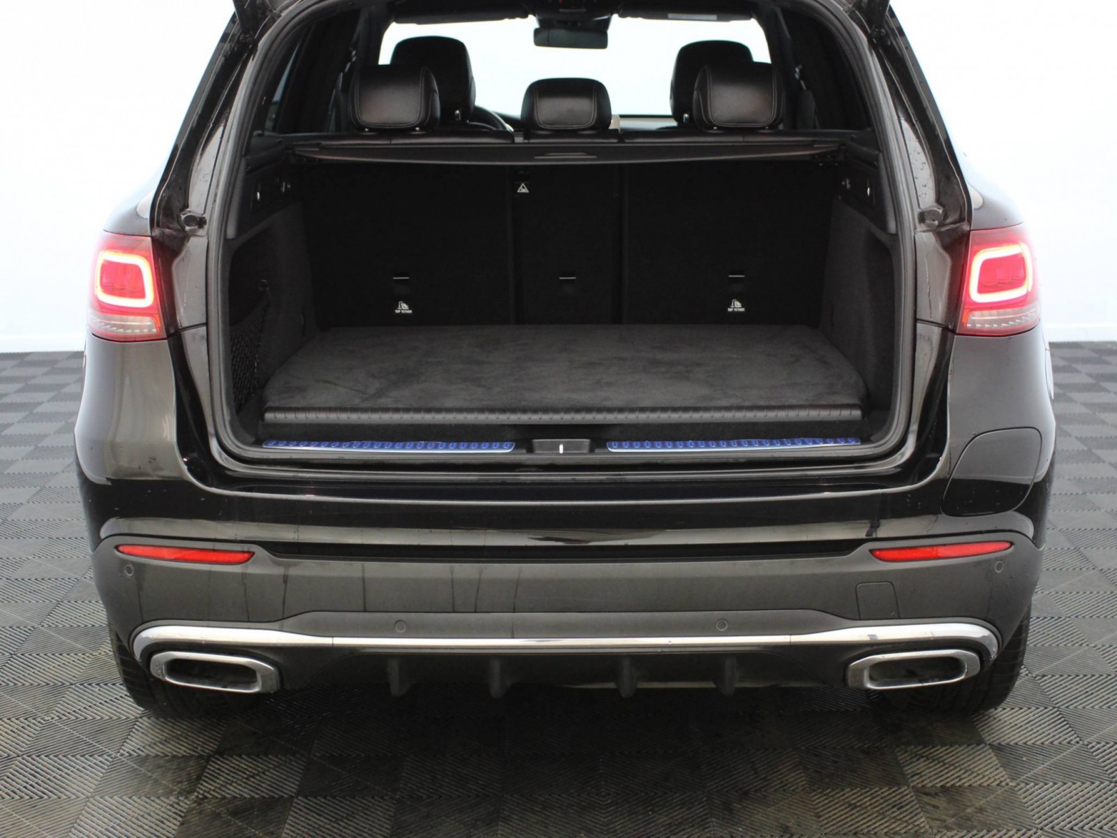 MERCEDES - GLC - #185535 - 28