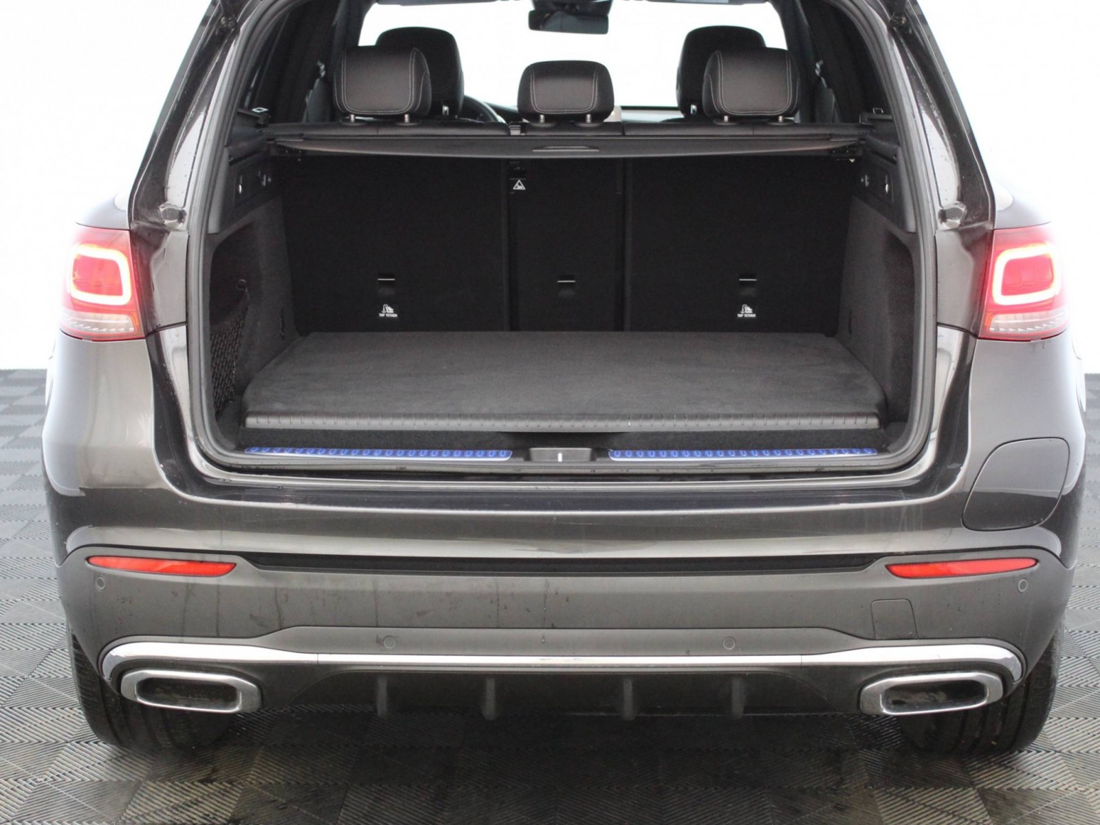MERCEDES - GLC - #184885 - 28