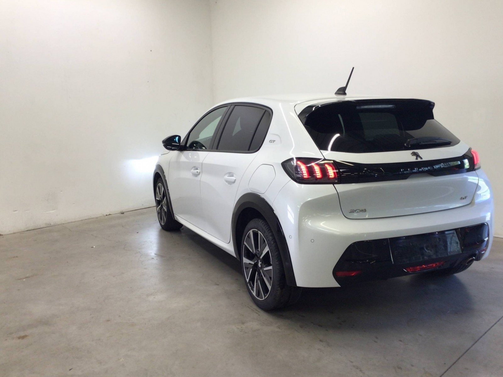 PEUGEOT - 208 - #185683 - 3