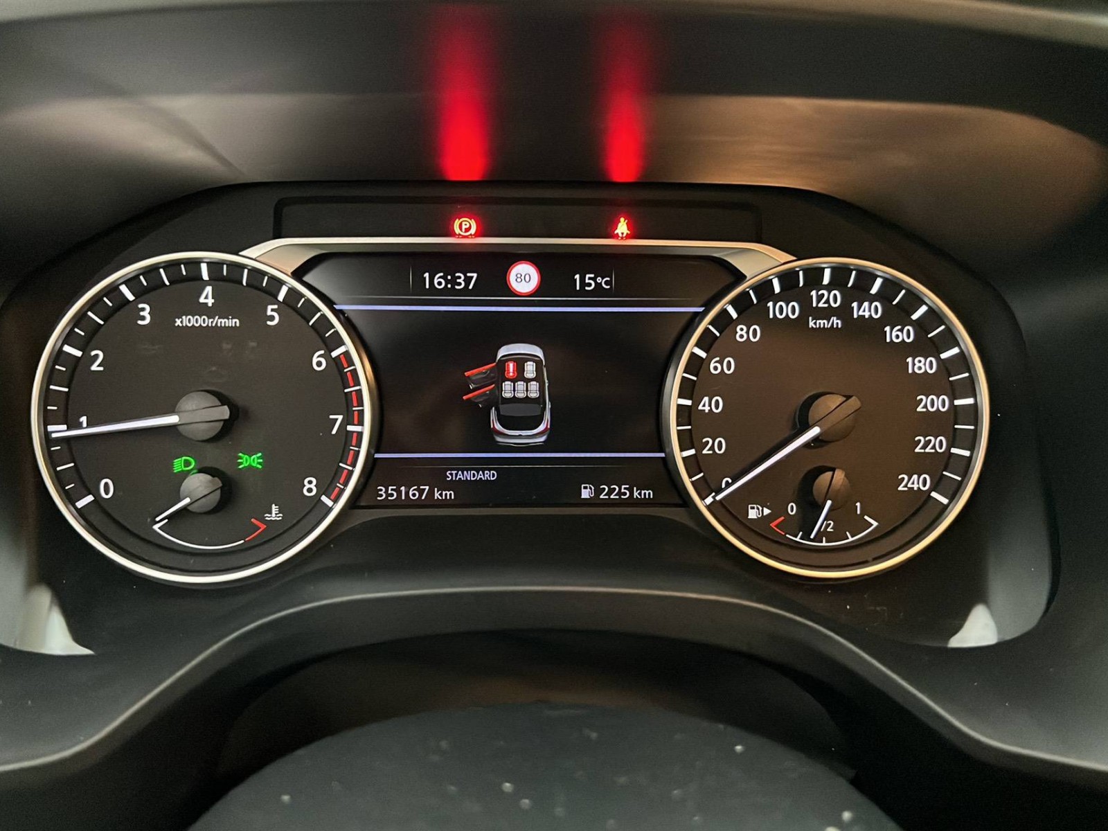 NISSAN - QASHQAI - #185272 - 12