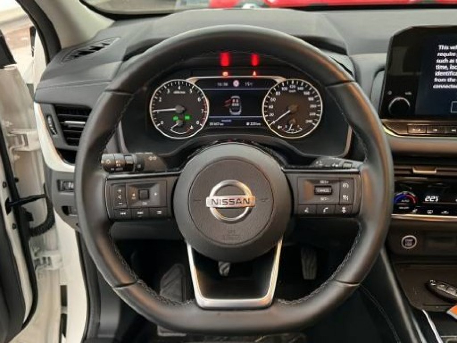 NISSAN - QASHQAI - #185272 - 25