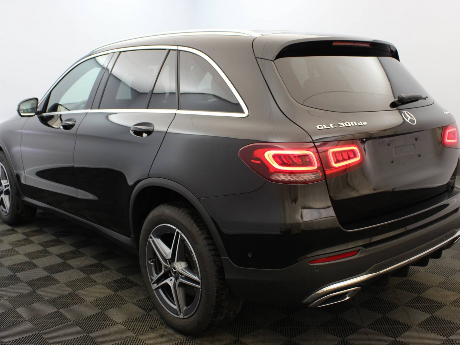 MERCEDES - GLC - #185534 - 16