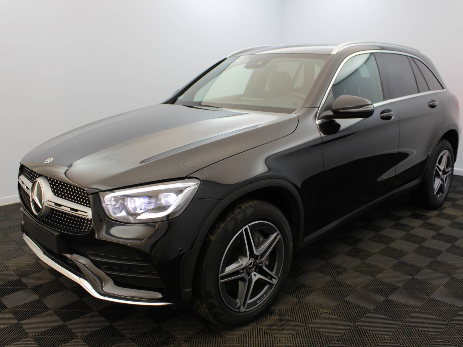 MERCEDES - GLC - #185972 - 0