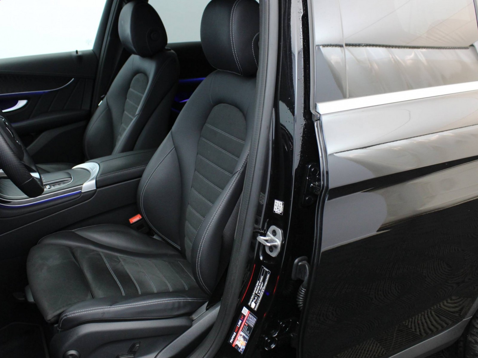 MERCEDES - GLC - #185972 - 22