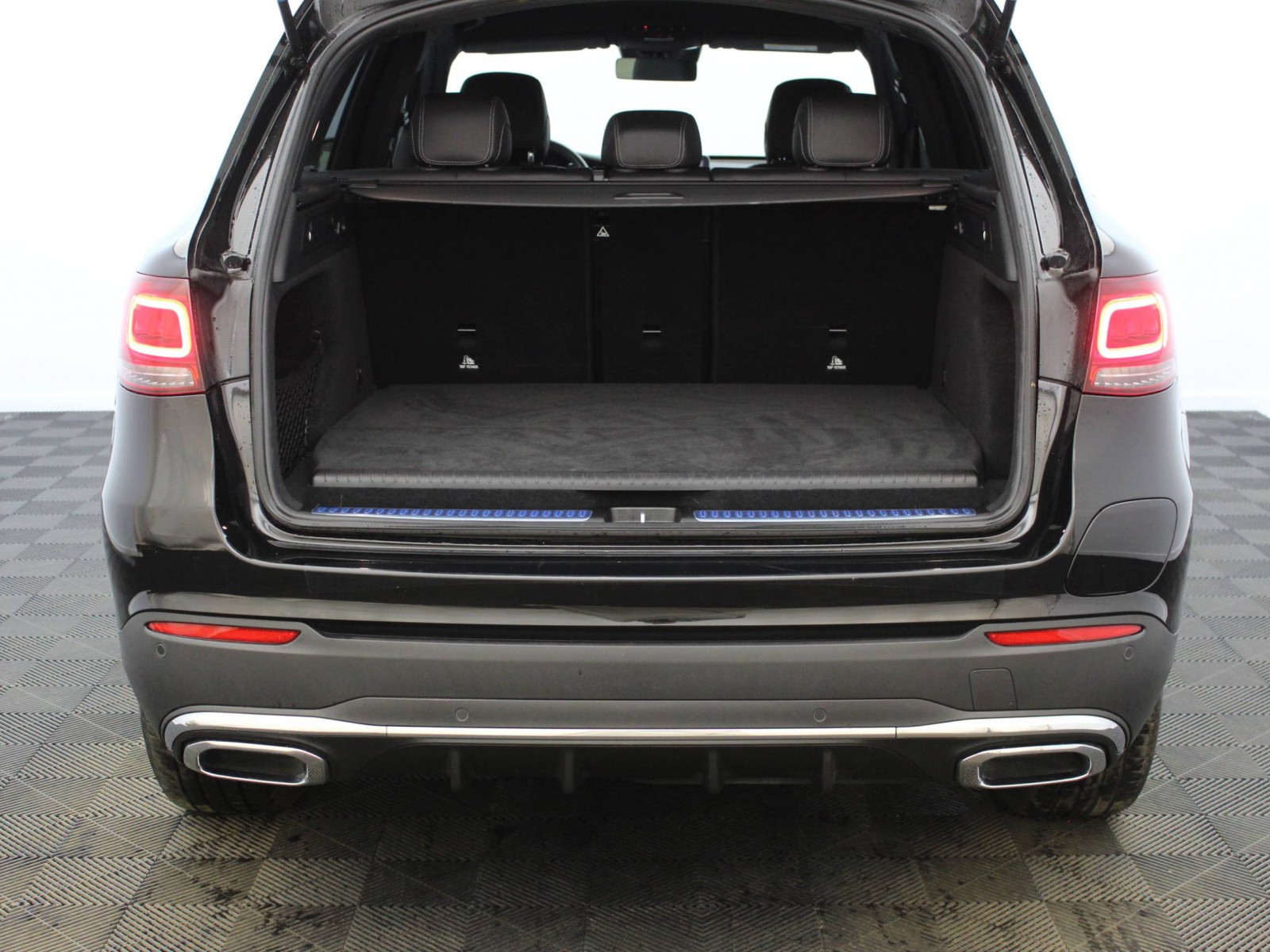 MERCEDES - GLC - #185972 - 13