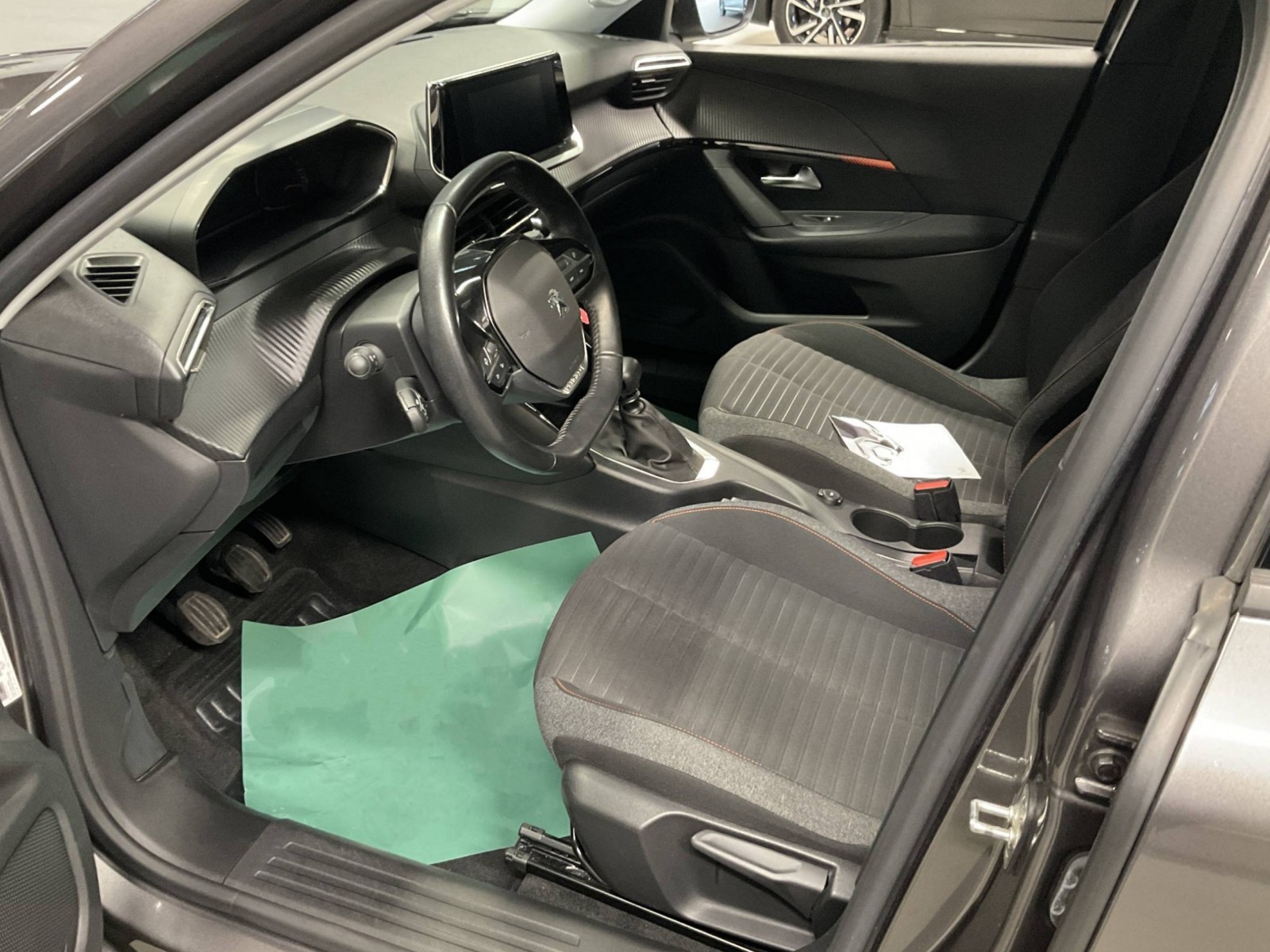 PEUGEOT - 2008 - #186653 - 19