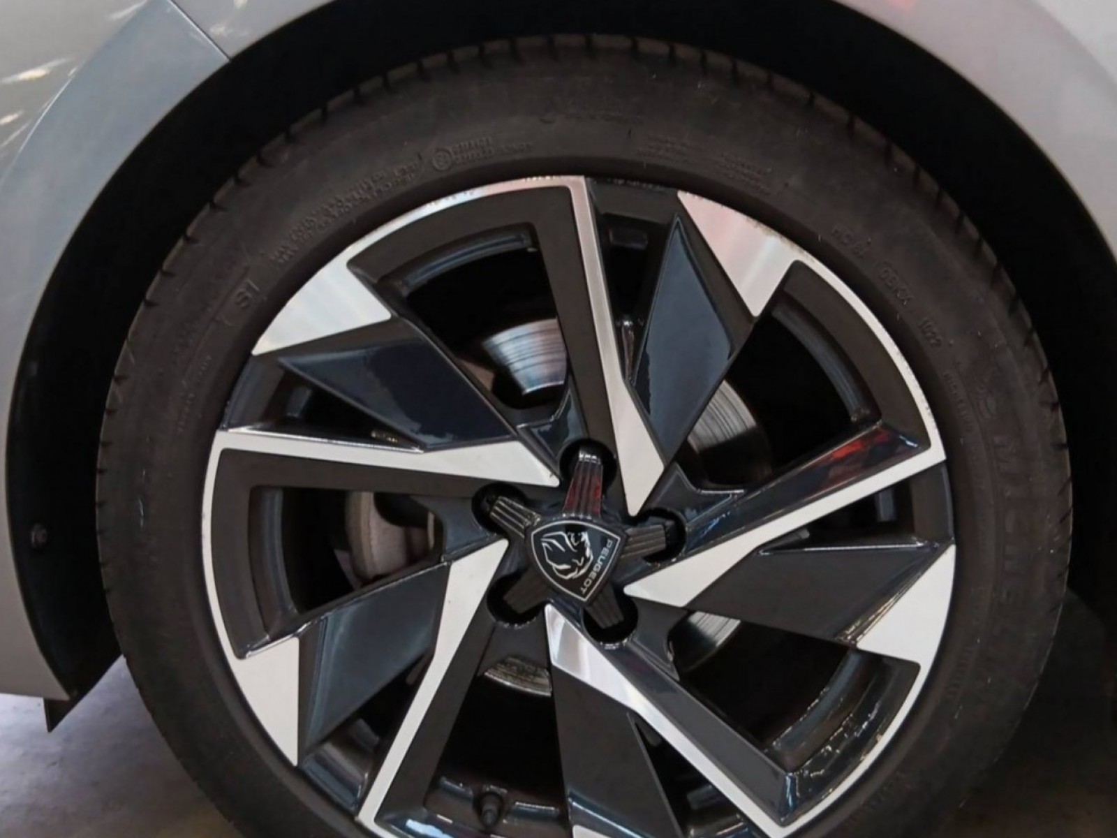 PEUGEOT - 308 - #184695 - 29