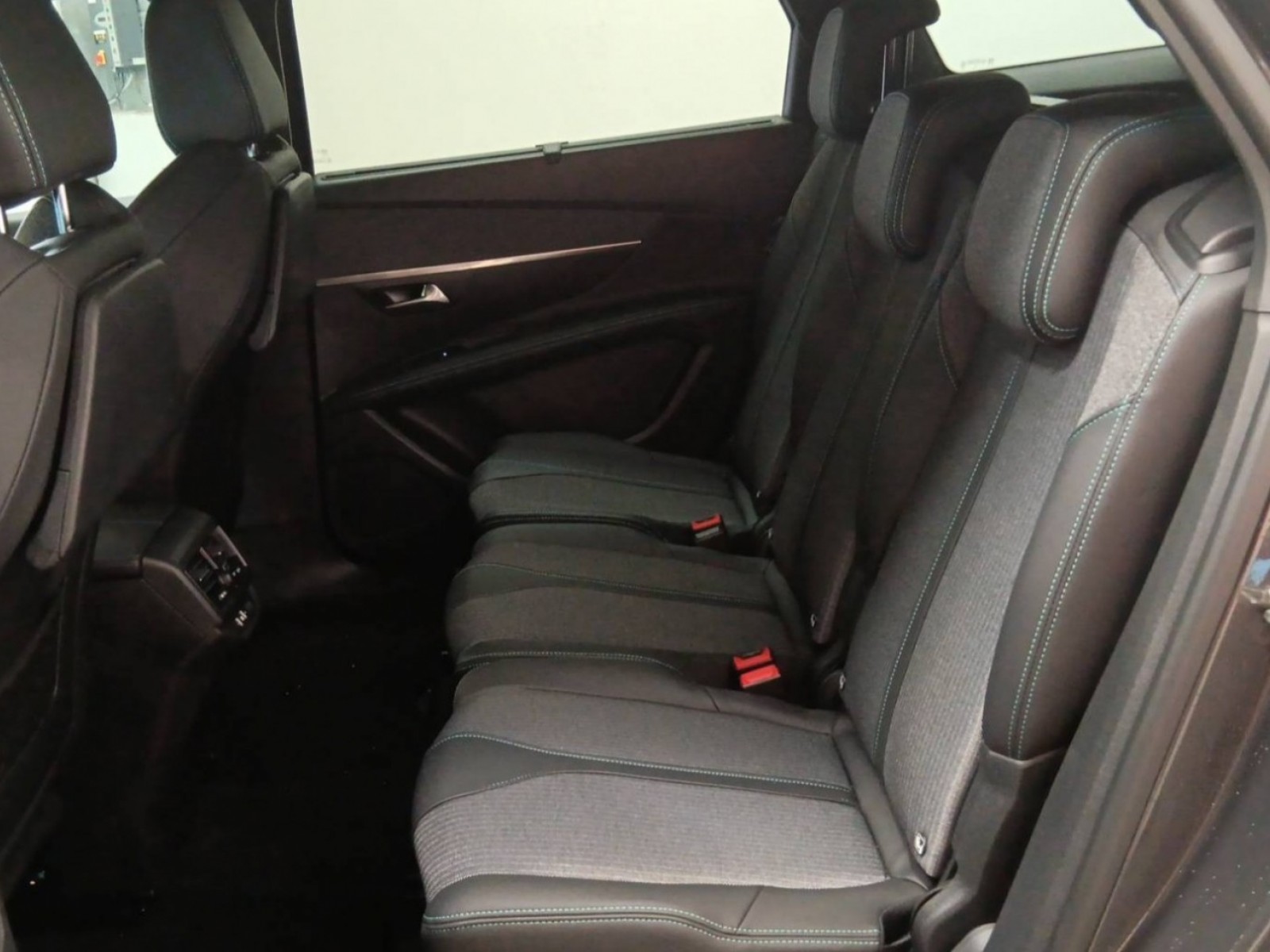 PEUGEOT - 5008 - #182471 - 18