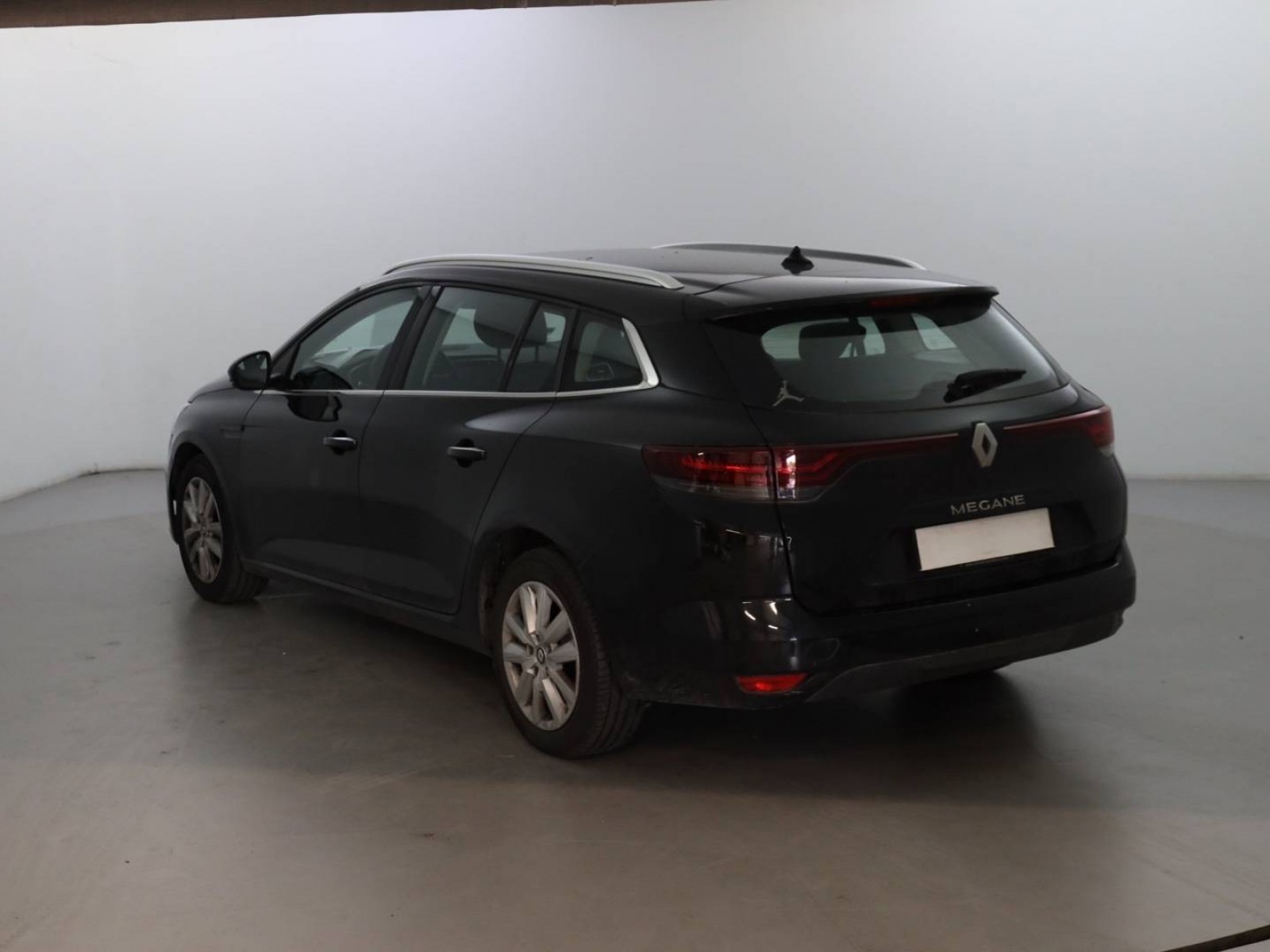RENAULT - MEGANE IV ESTATE - #300117 - 2