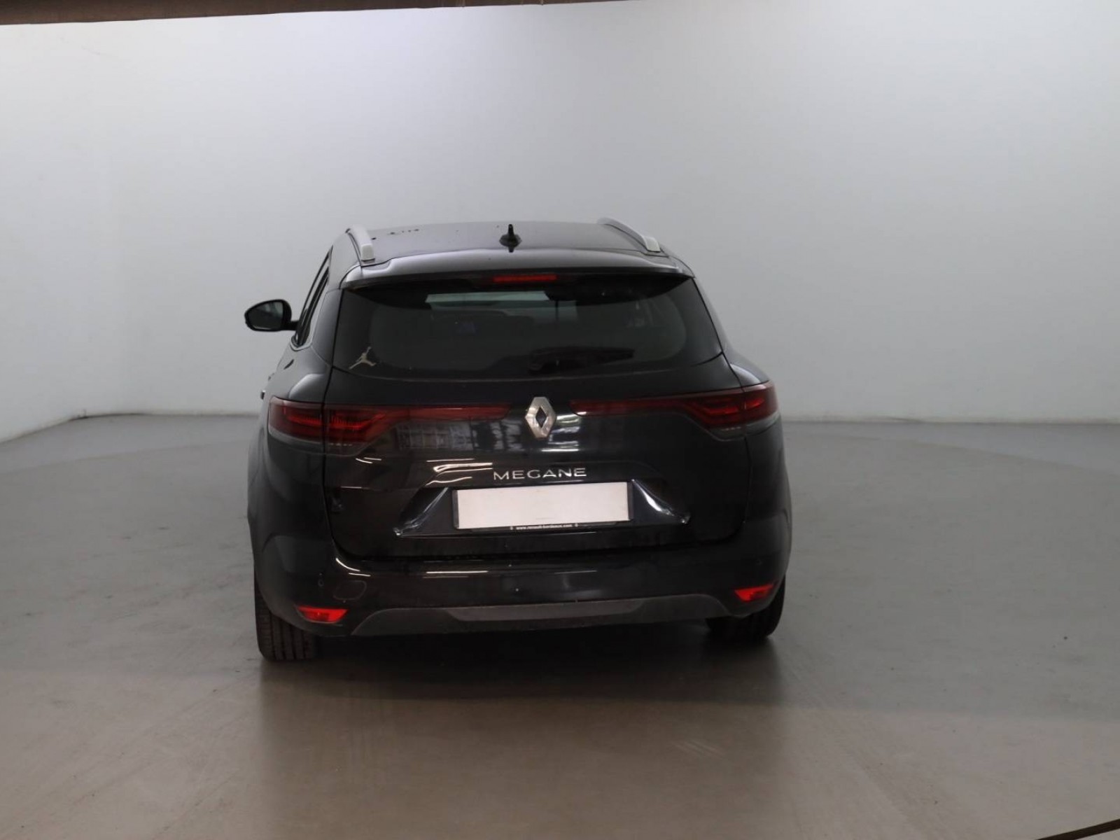 RENAULT - MEGANE IV ESTATE - #300117 - 3