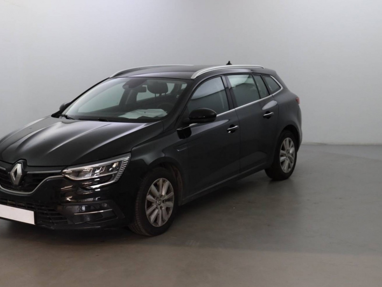 RENAULT - MEGANE IV ESTATE - #300117 - 16