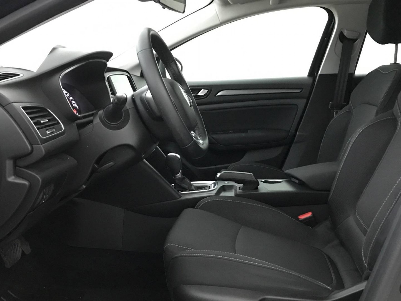 RENAULT - MEGANE IV ESTATE - #300117 - 9