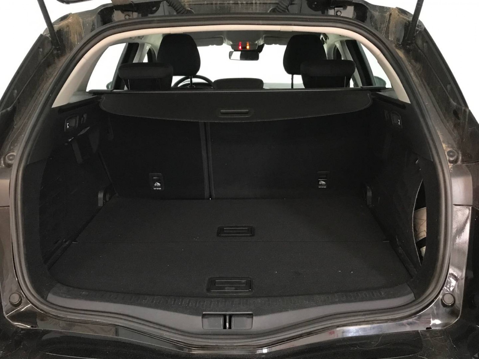 RENAULT - MEGANE IV ESTATE - #300117 - 11
